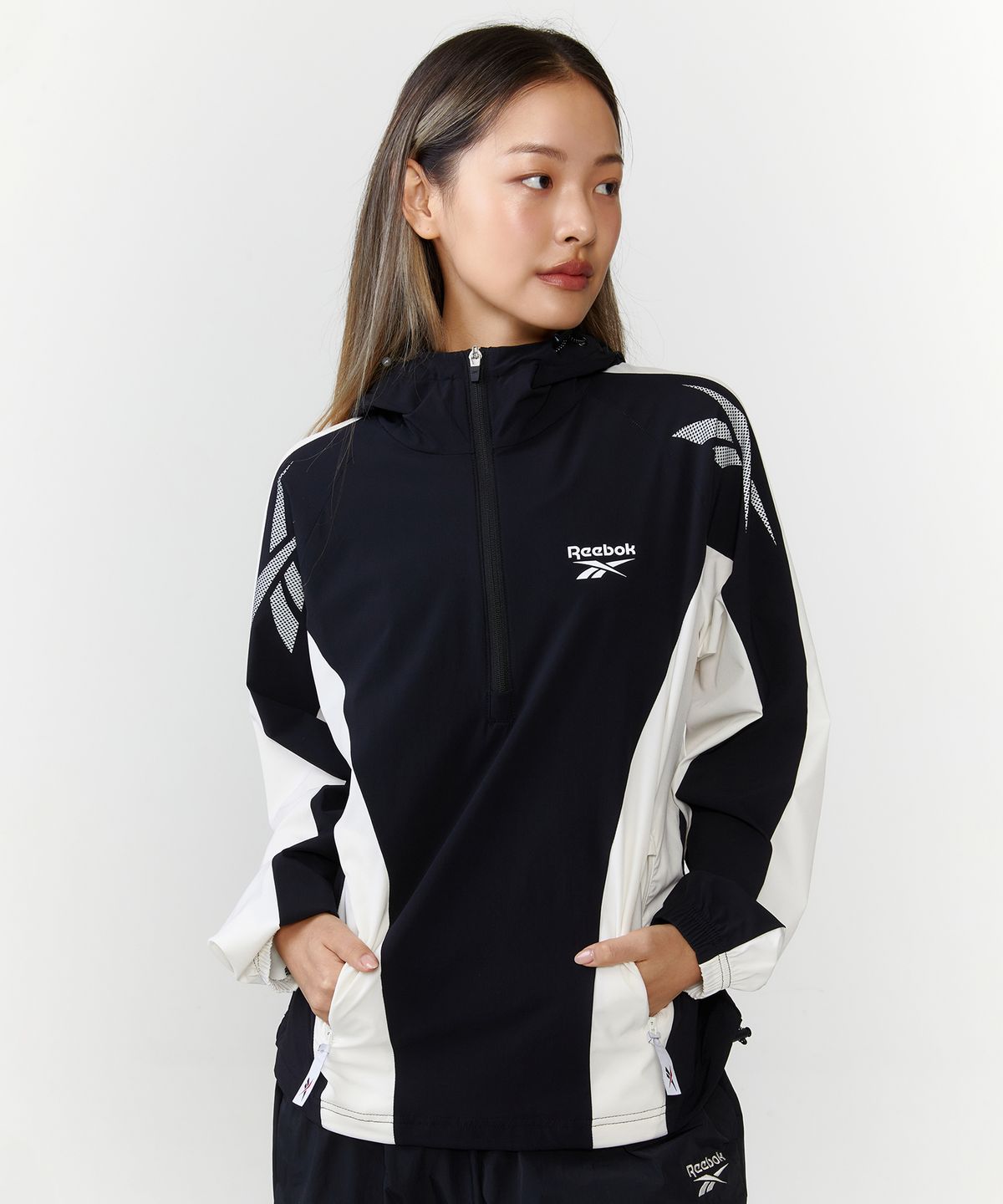 리복(REEBOK) 벡터 액티브 후드 아노락 - 블랙