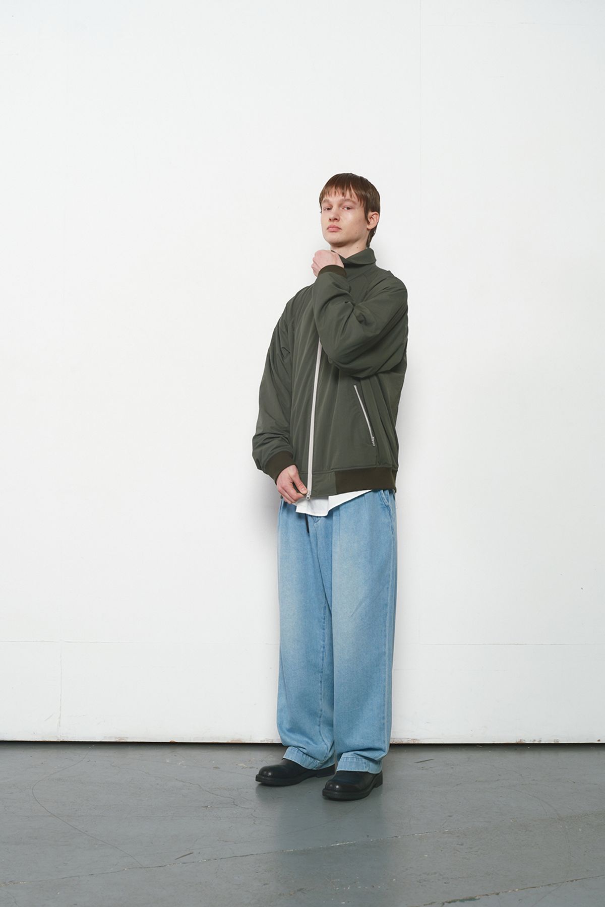홀리선(HORLISUN) Stroll Zip up Jacket Chive