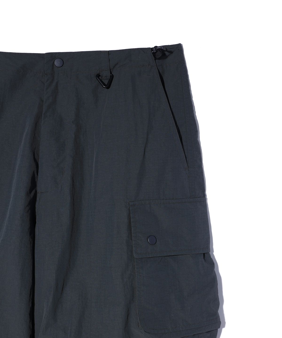 매든(MADDEN) Ripstop String Cargo Pants Charcoal