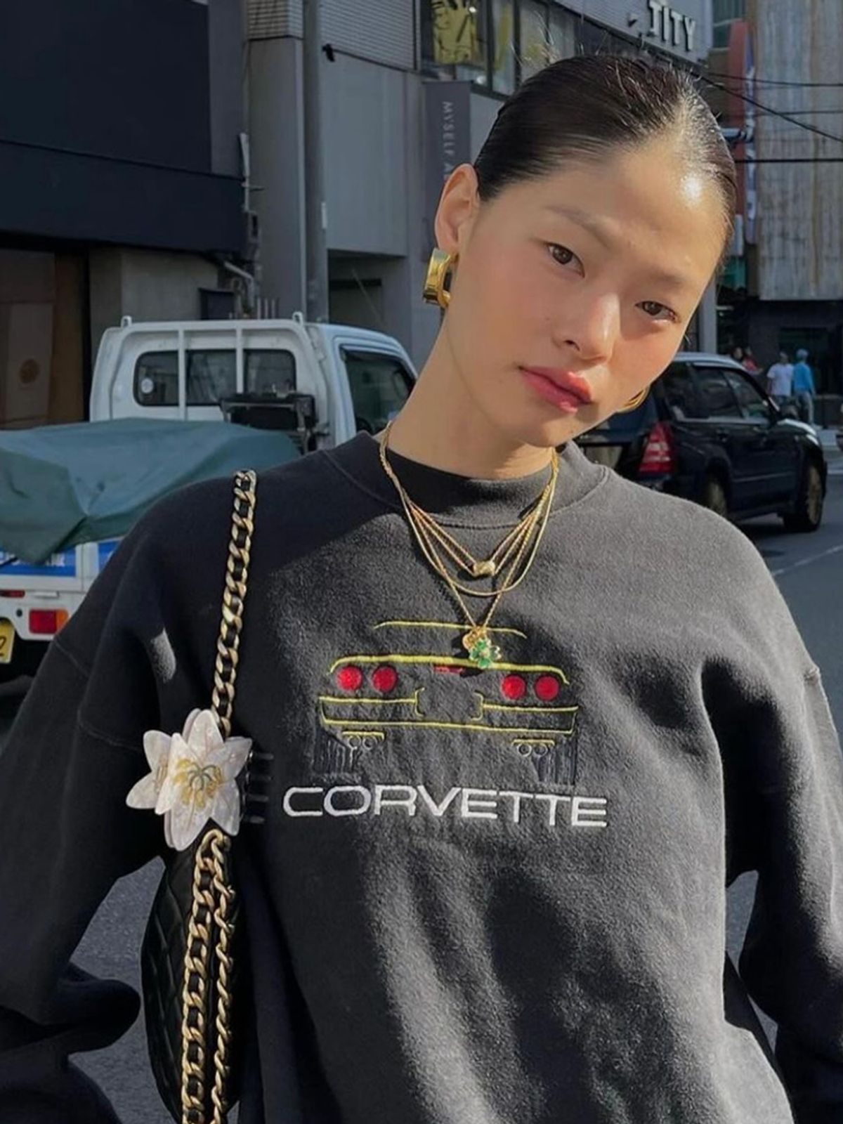 썸원스(SUM1S) 백합 헤어집게핀   - COUCOU SUZETTE 쿠쿠수제뜨