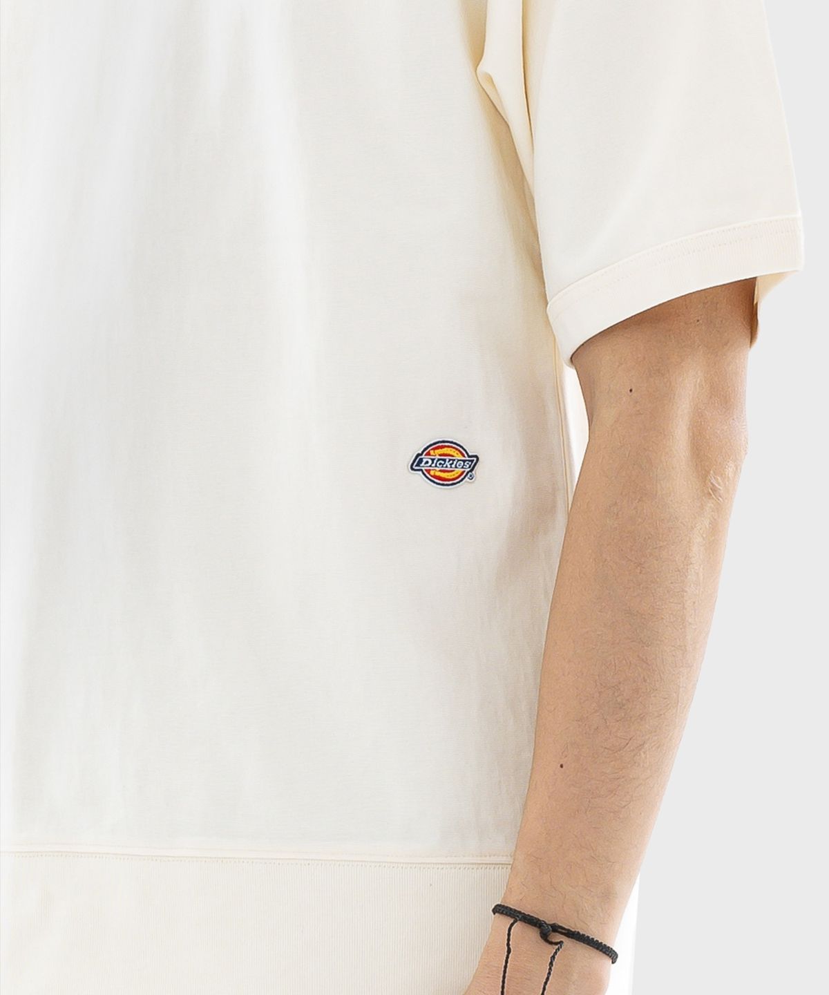 디키즈(DICKIES) 멀티 로고 링거 티셔츠 Cream