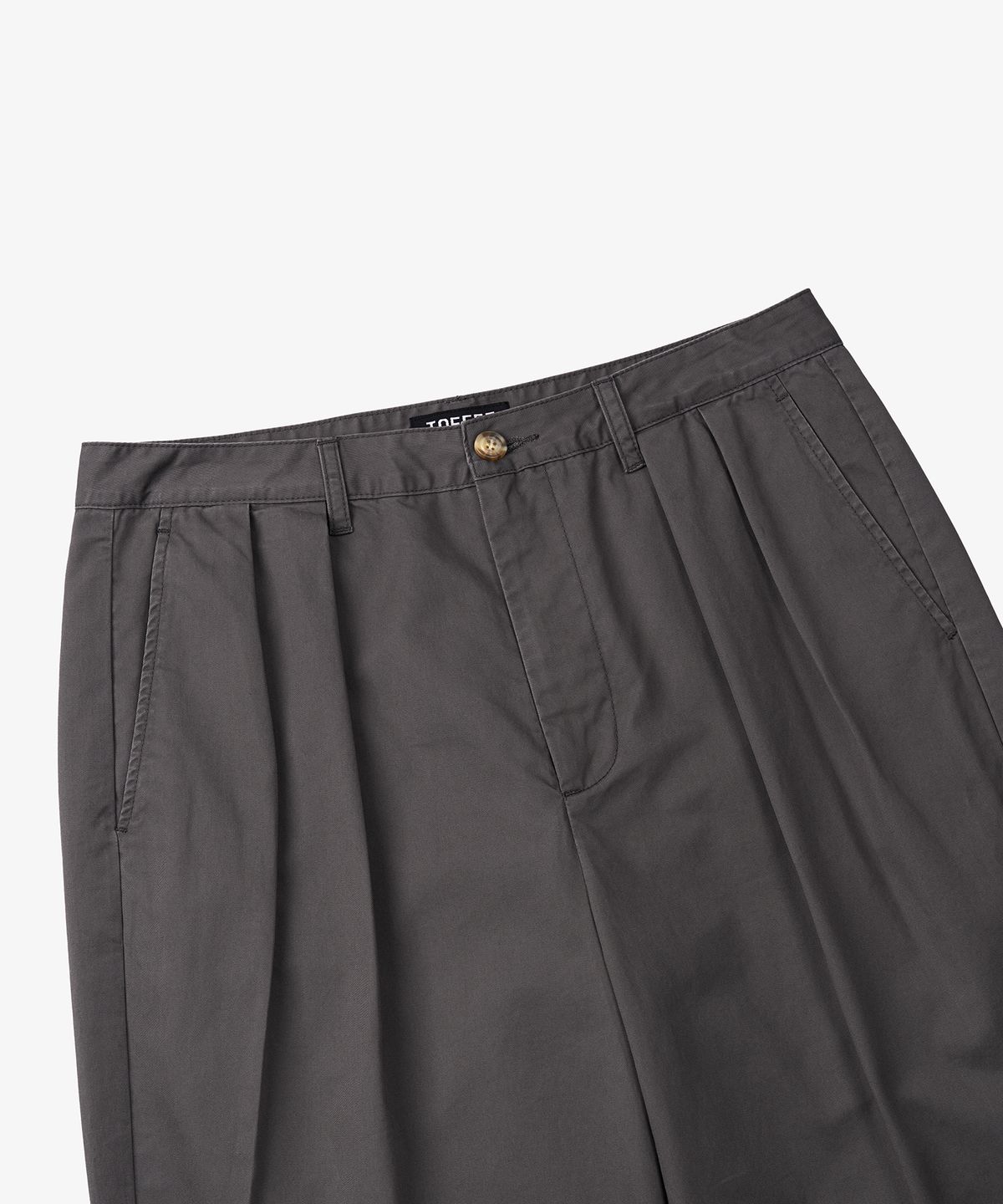 토피(TOFFEE) 투턱 치노 팬츠 (CHARCOAL)