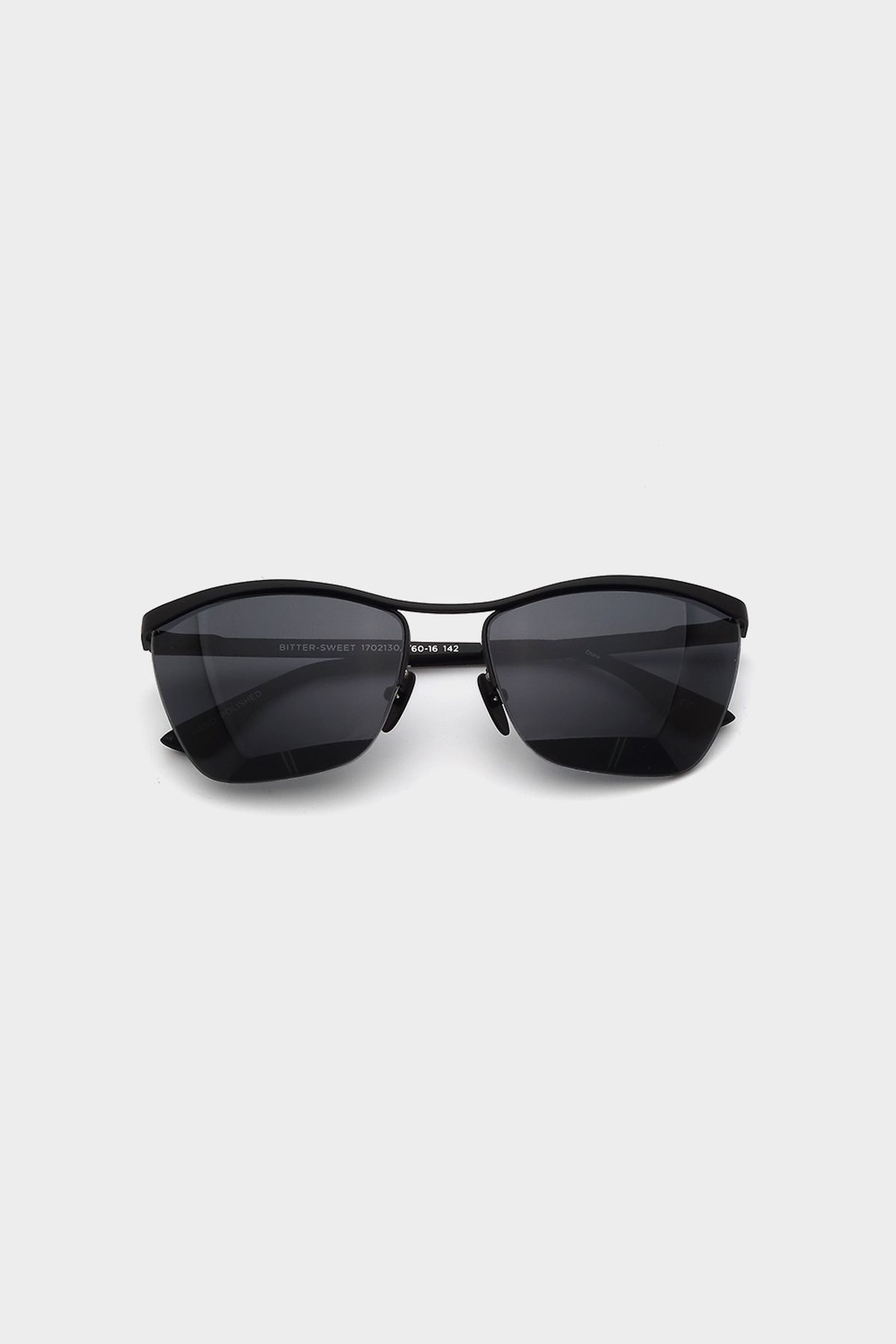 르스펙스(LE SPECS) 비터 스위트 매트 블랙