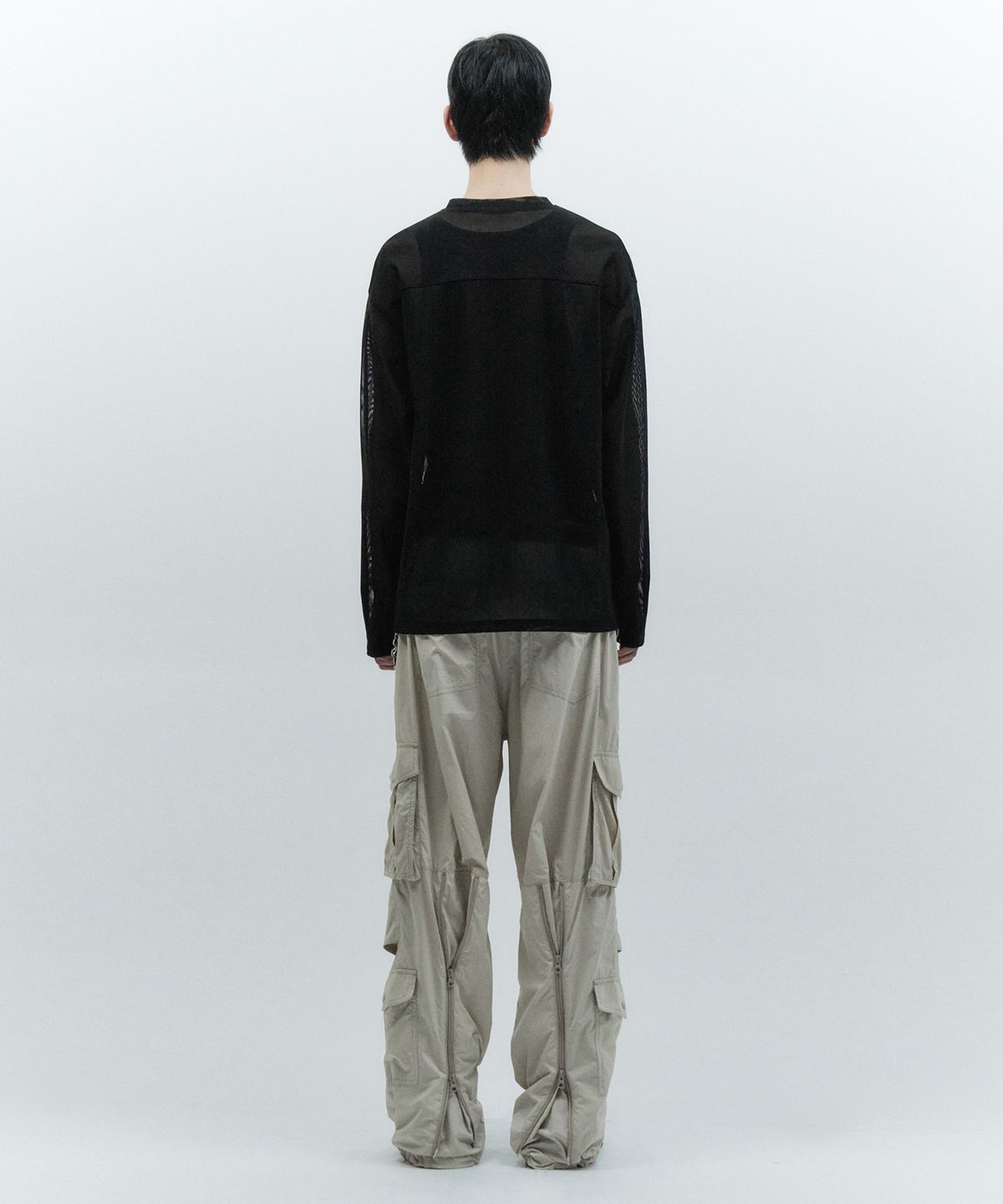 인사일런스(INSILENCE) 라이트웨이트 백지퍼 팬츠 GREY BEIGE