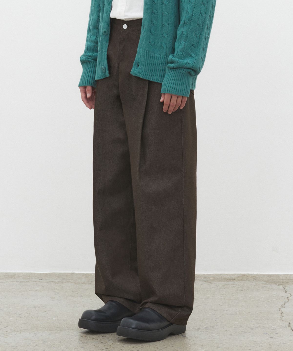 데케트(DECET) Deep Pleats Wide Jeans DCPT030CPBrown