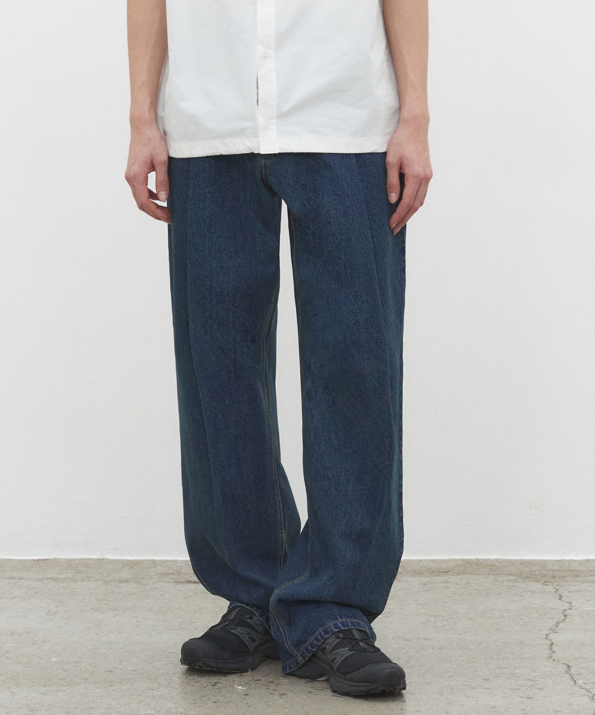 데케트(DECET) Deep Pleats Wide Jeans DCPT030YLBlue