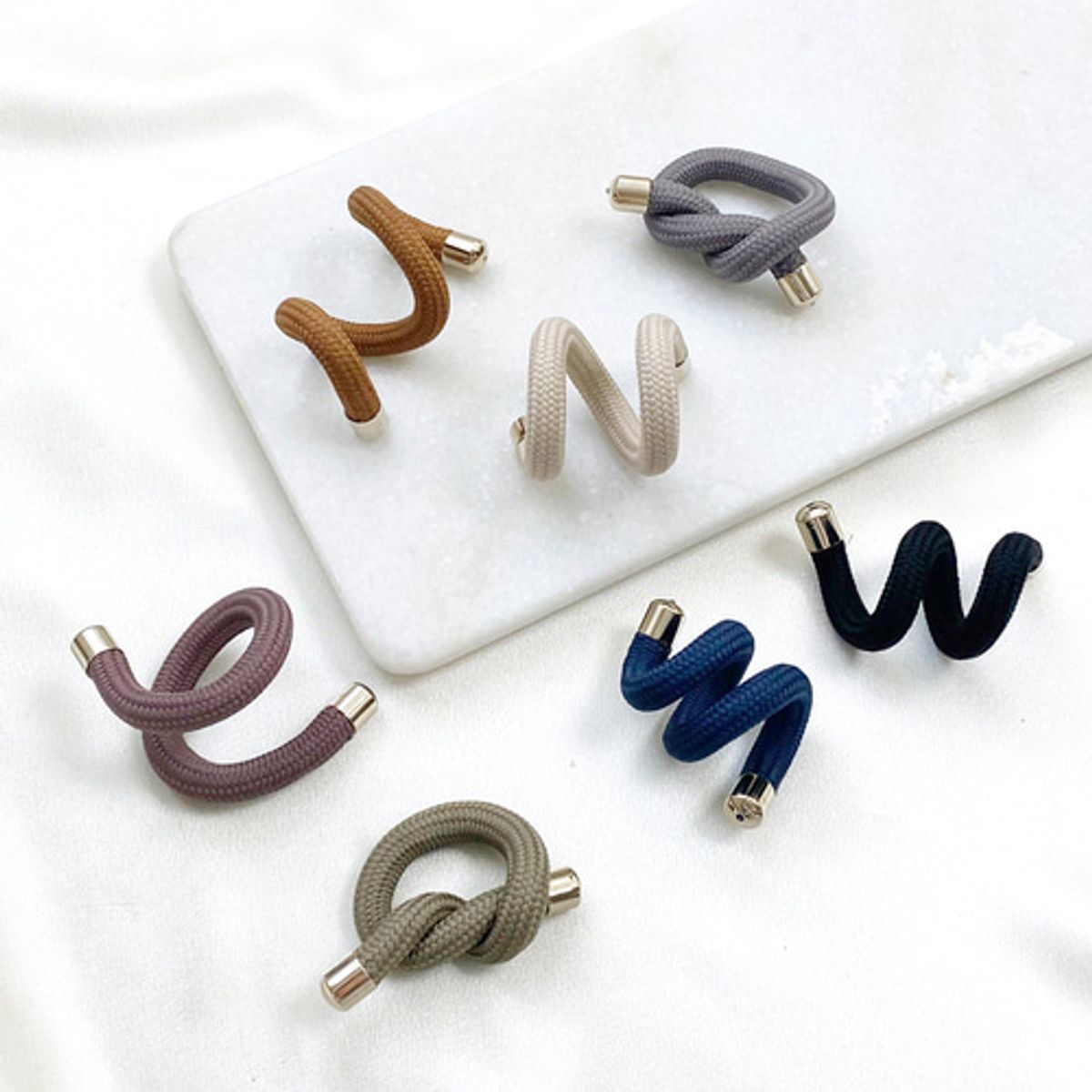 베스티(BESTY) 그루비 블러쉬 헤어 스트랩 (Groovy Blush hair strap)
