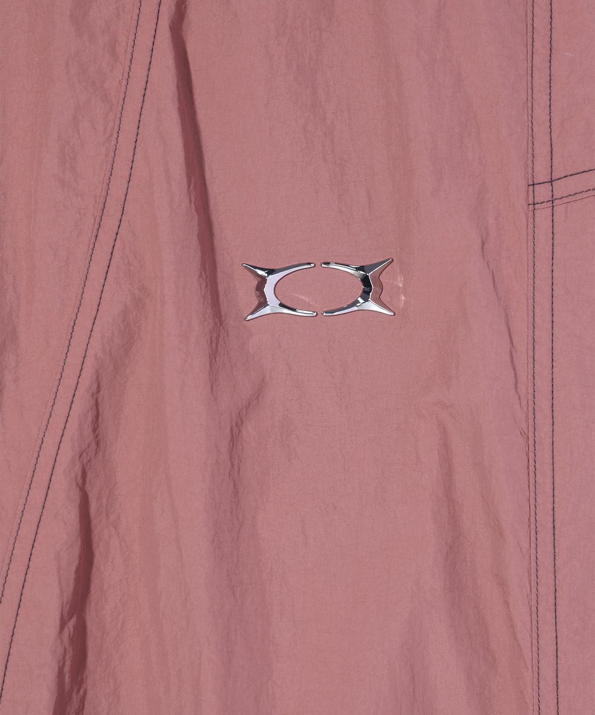 크리틱(CRITIC) METAL WORMHOLE LOGO PANTS PINK