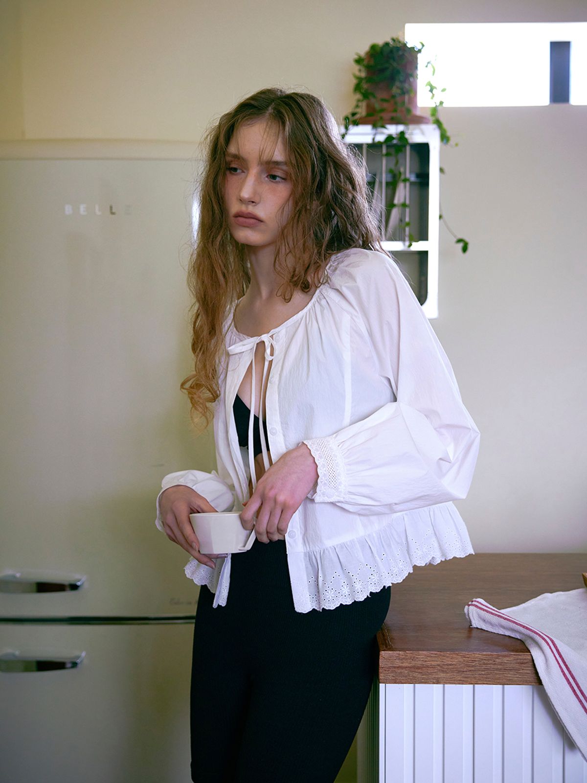 에트몽(ETMON) Lace Shirring Blouse, White
