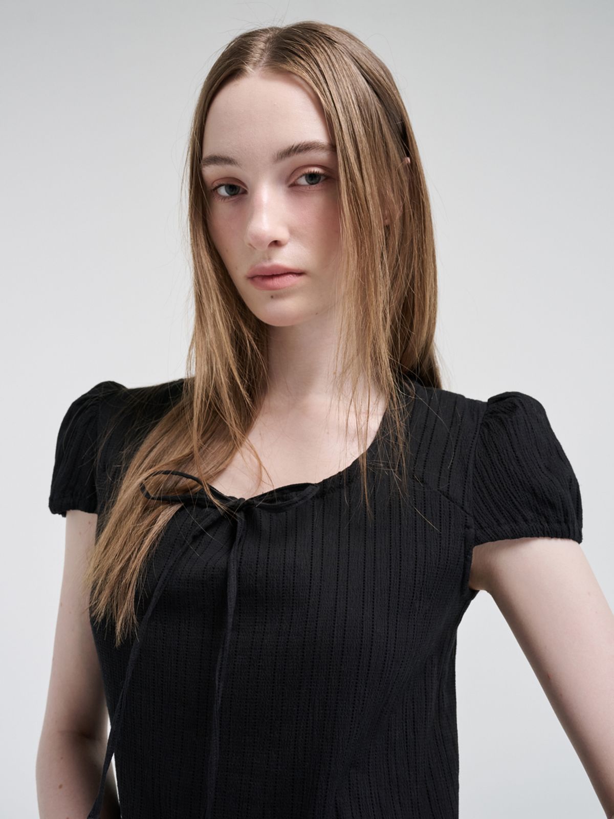 에트몽(ETMON) Puff String Mini Dress, Black