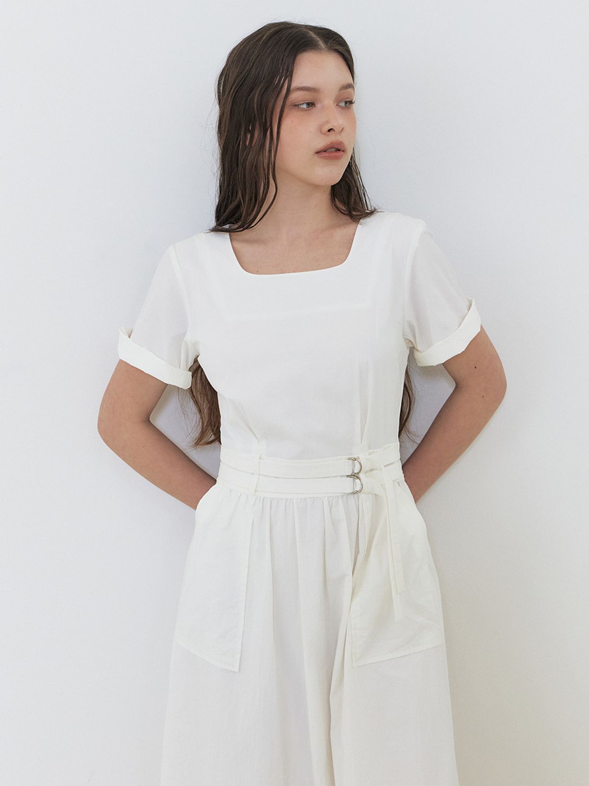 에트몽(ETMON) 2-Way Sleeve Belted Dress, White