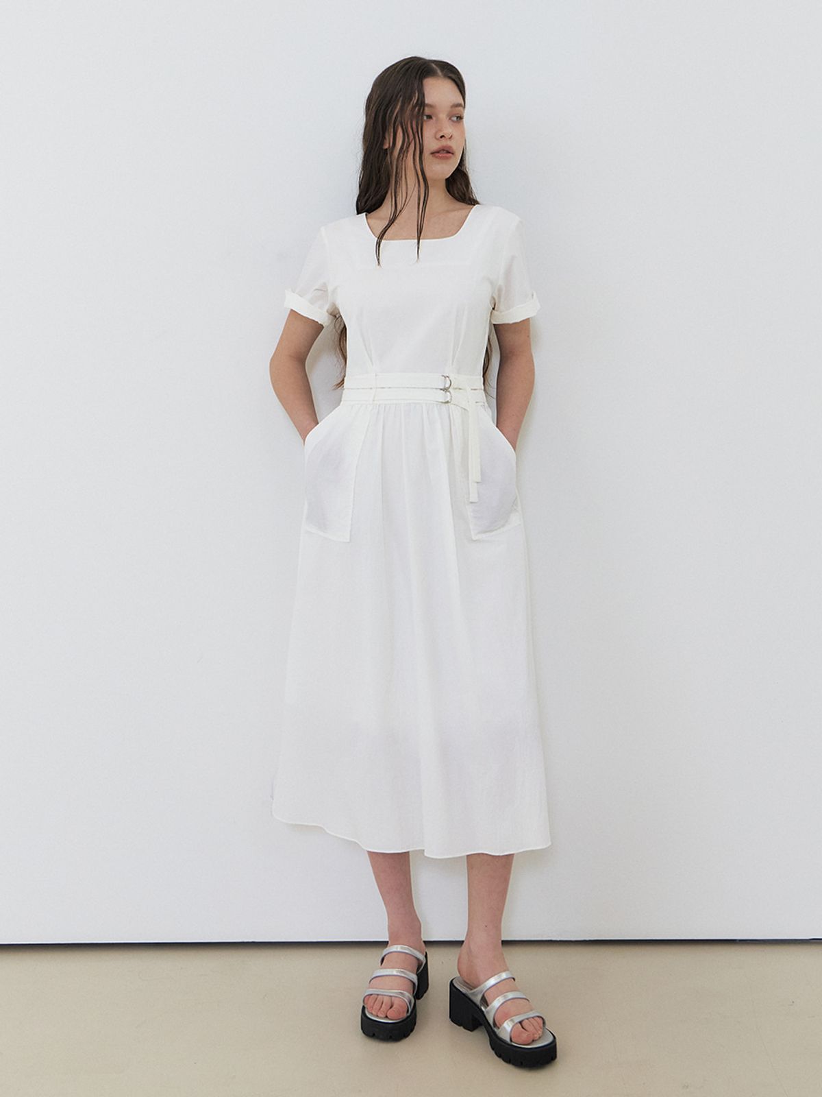에트몽(ETMON) 2-Way Sleeve Belted Dress, White