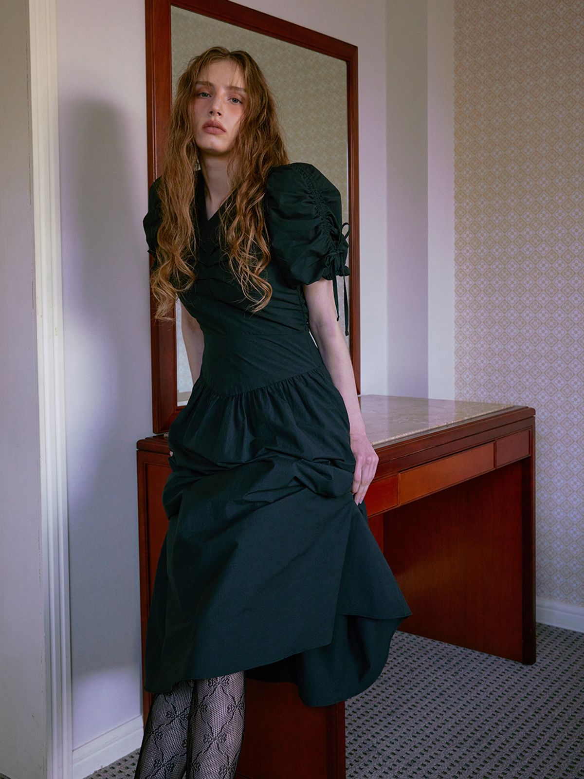 에트몽(ETMON) Front Tuck Shirring Dress, Black