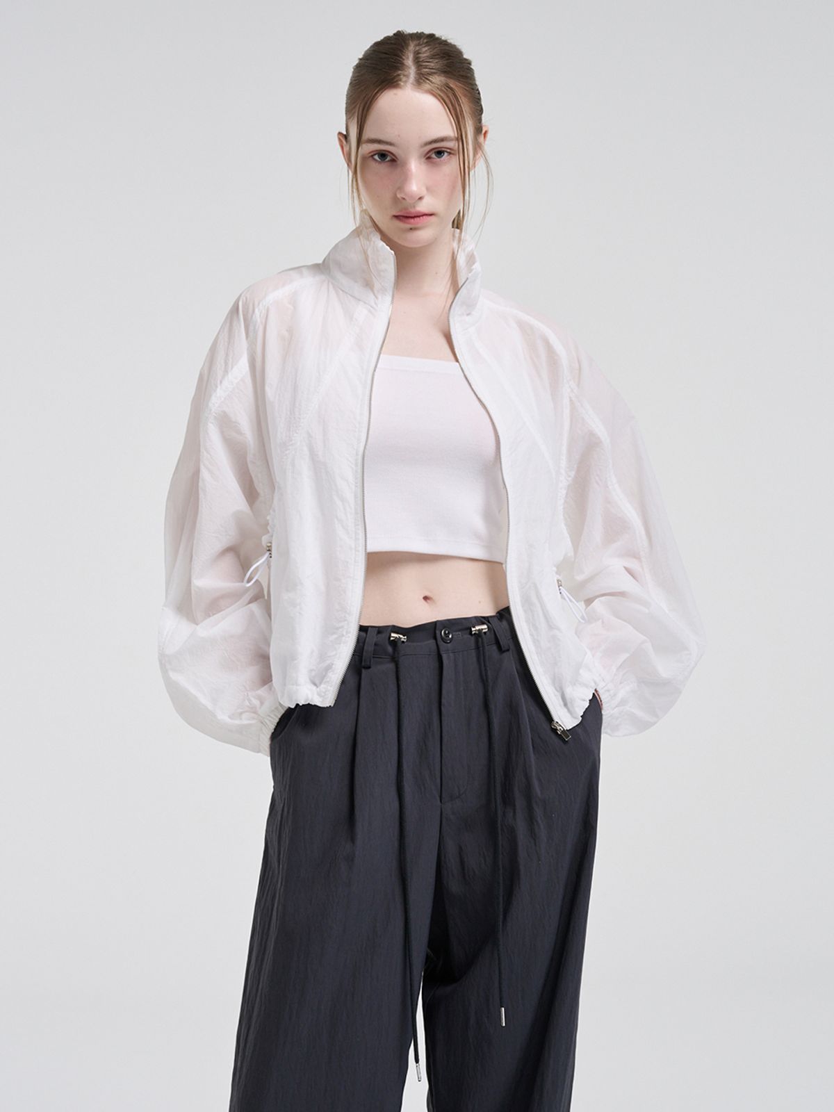에트몽(ETMON) Volume Pocket Wind Jumper, White