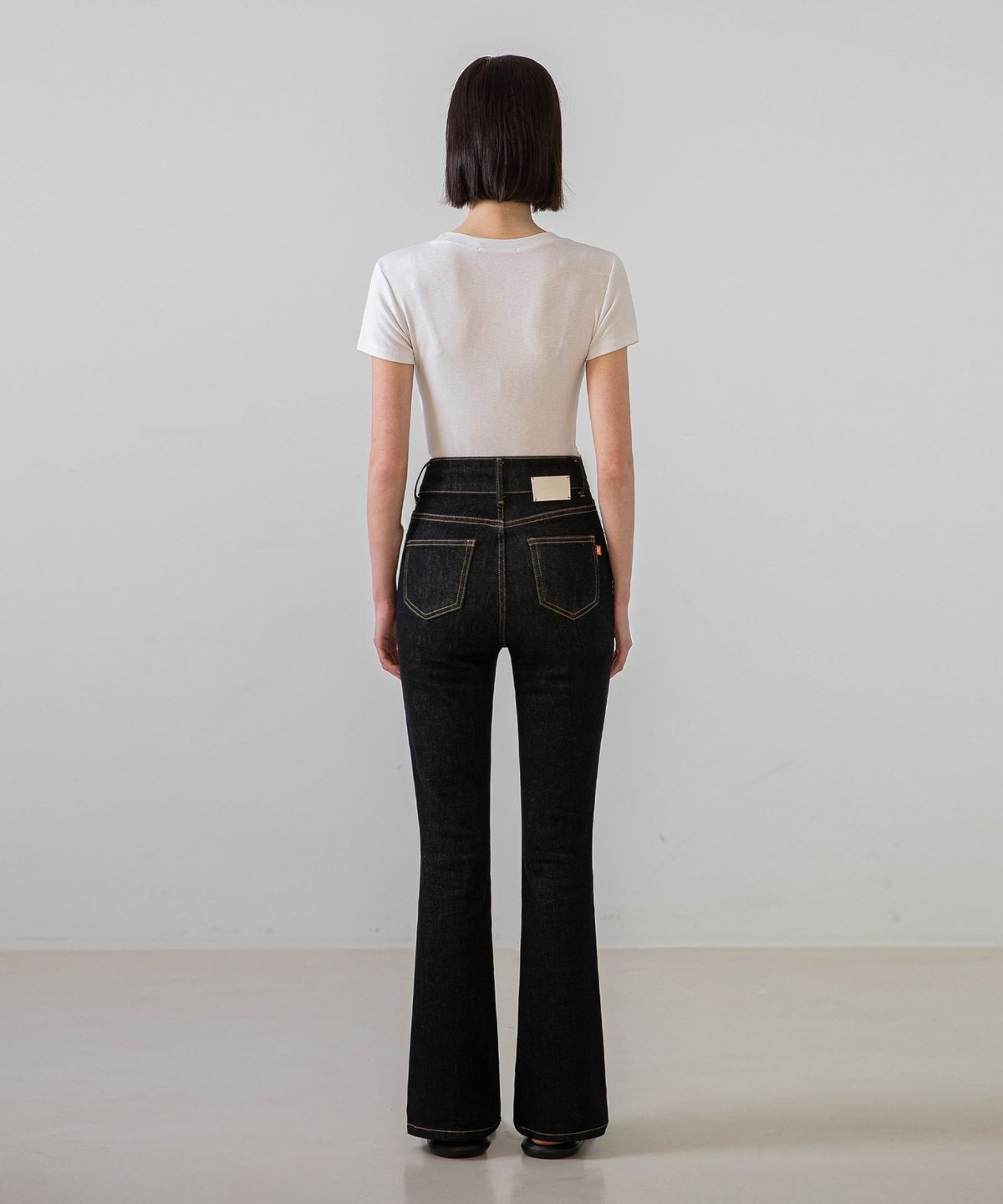 논앤논(NON AND NON) High-Waist Two Buttons Denim Pants_NSDP444 (Black)