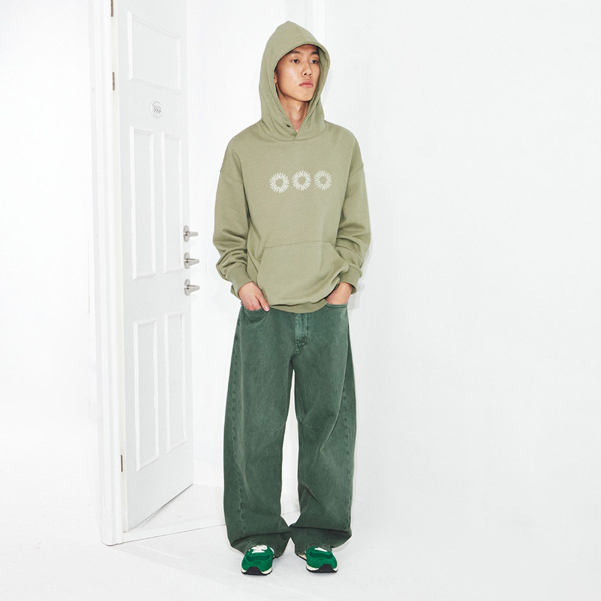 999휴머니티(999HUMANITY) EVD 후디 (페이디드 올리브)