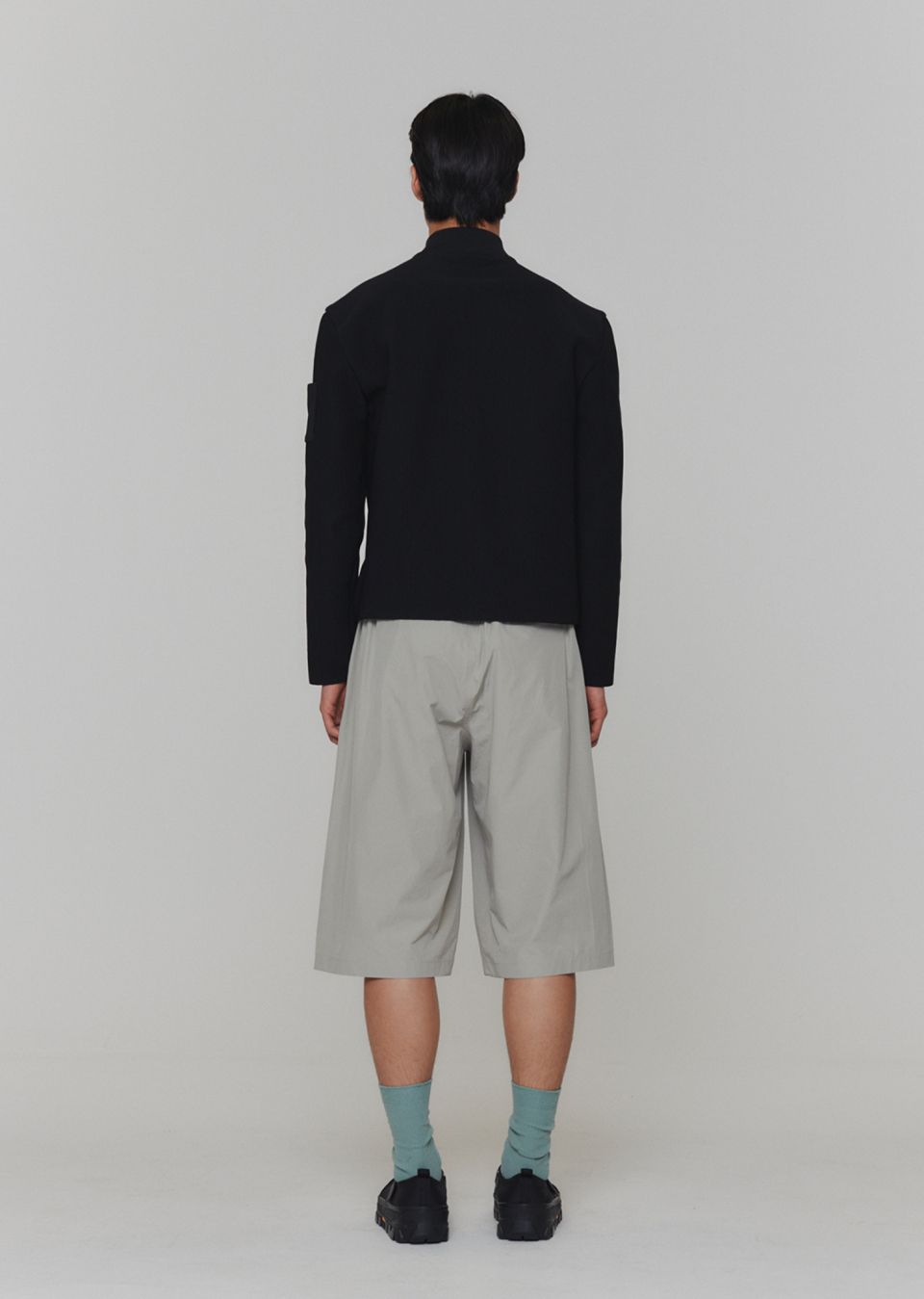 아모멘토(AMOMENTO) TWO TUCK WIDE SHORTS (3COLORS) - 사이즈