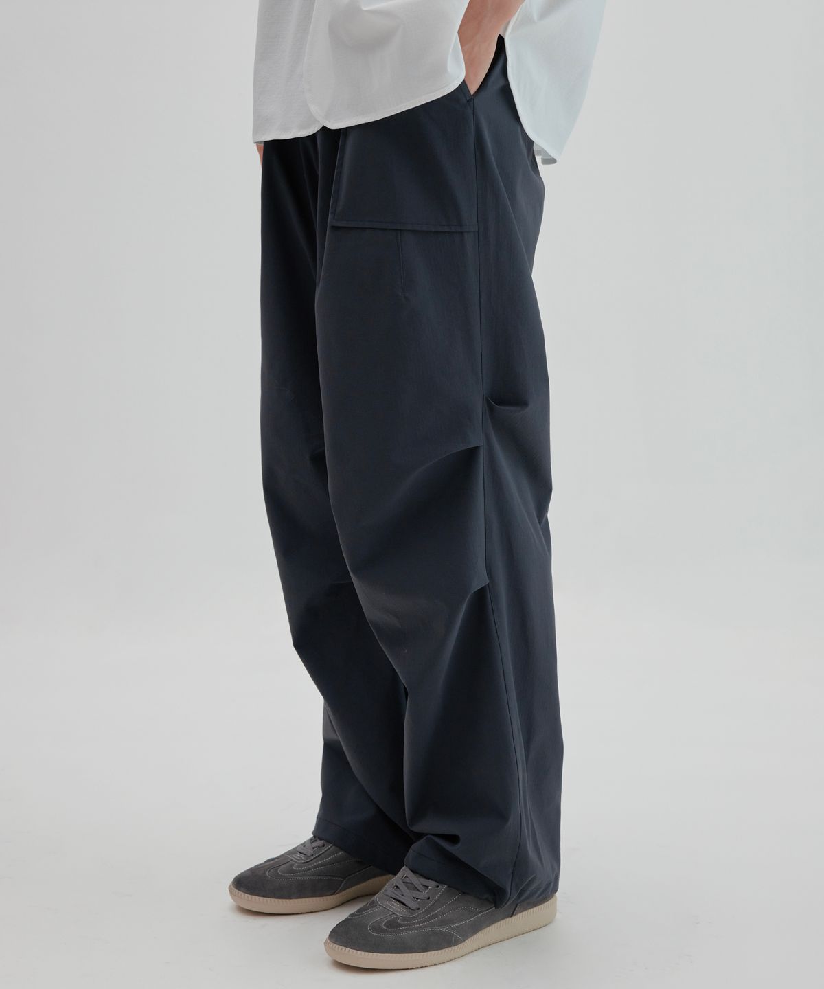 넌블랭크(NONBLANK) 밴딩 퍼티그 팬츠_DARK GREY