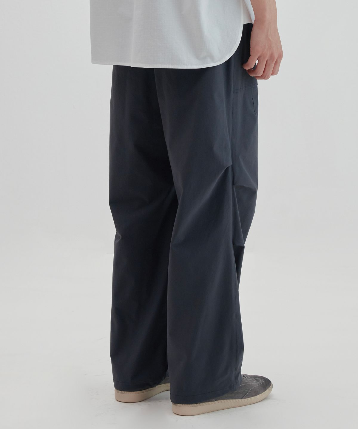 넌블랭크(NONBLANK) 밴딩 퍼티그 팬츠_DARK GREY
