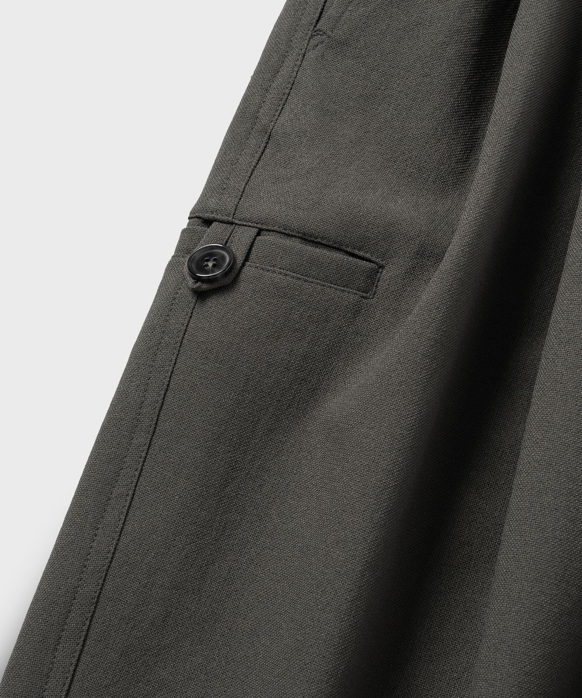 넌블랭크(NONBLANK) 루즈 스트레이트 핏 스트링 팬츠_KHAKI