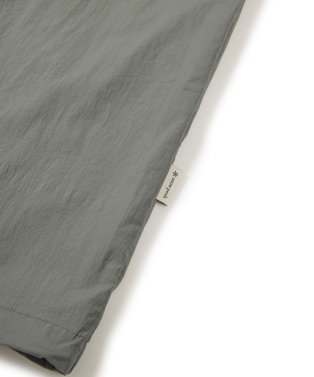 스노우피크 어패럴(SNOWPEAK APPAREL) 루트 유틸리티 포켓 바람막이 Dark Gray (S24MURWB67)