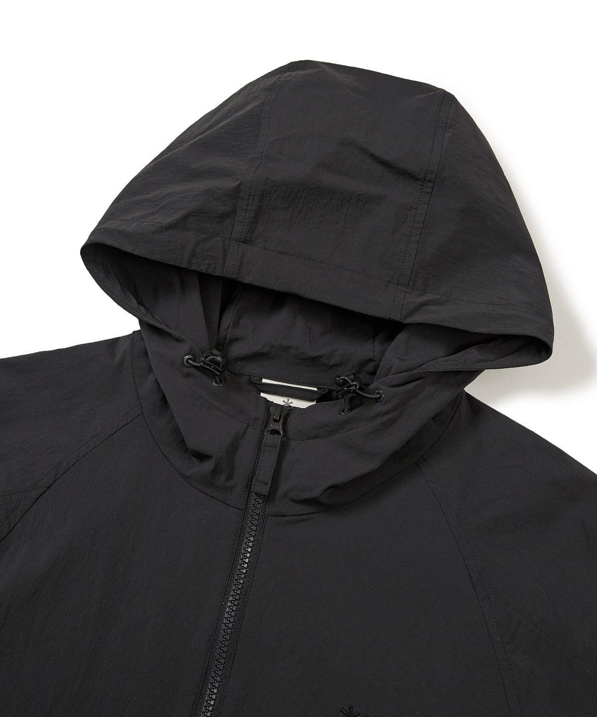 스노우피크 어패럴(SNOWPEAK APPAREL) 루트 유틸리티 포켓 바람막이 Dark Charcoal (S24MURWB67)