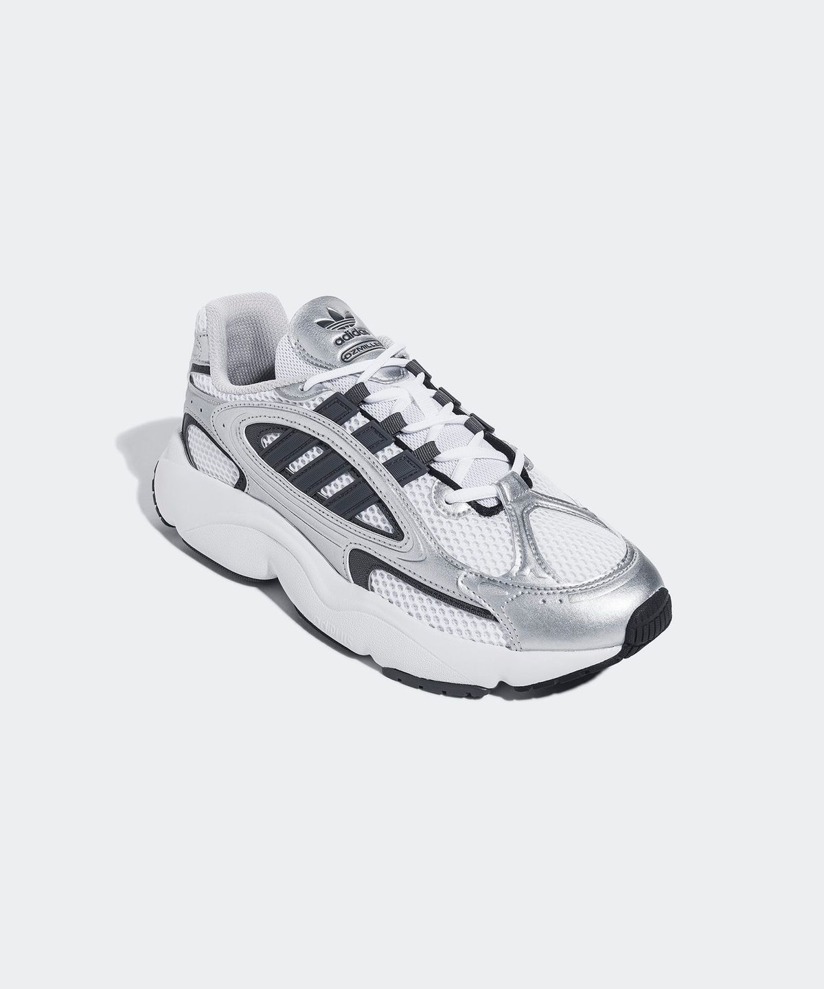 아디다스(ADIDAS) 오즈밀렌 - 실버:블랙 / IH0370