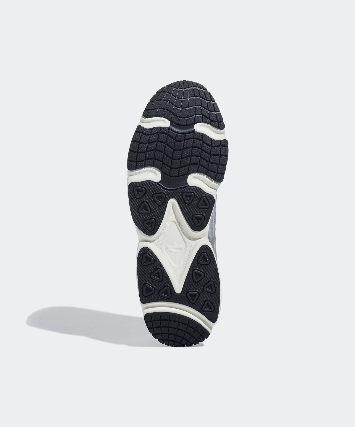 아디다스(ADIDAS) 오즈밀렌 - 실버 / IH0371