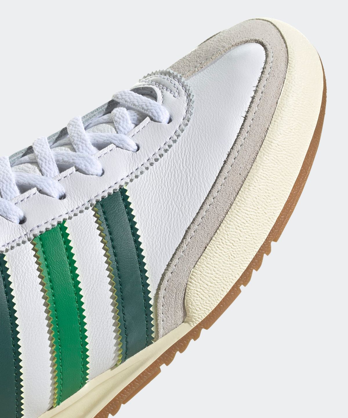 아디다스(ADIDAS) 진스 - 화이트:그린 / GW5755