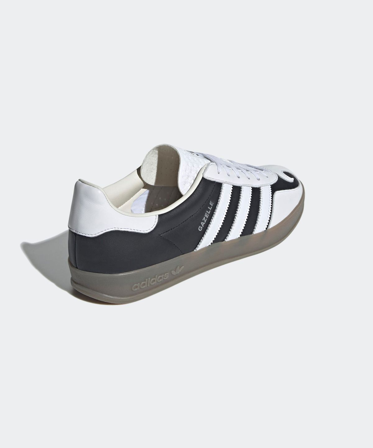 아디다스(ADIDAS) 가젤 X 갖신 인도어 - 블랙:화이트 / IH9989