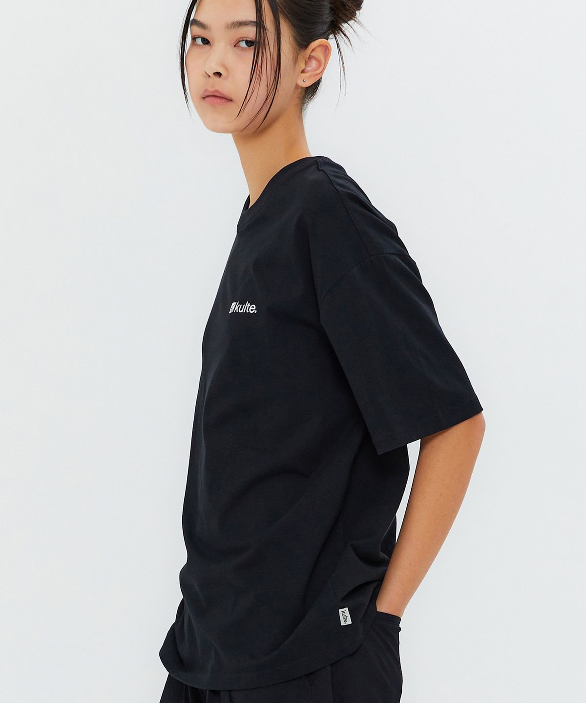 쿨트(KULTE) ICON LOGO T-SHIRT BLACK