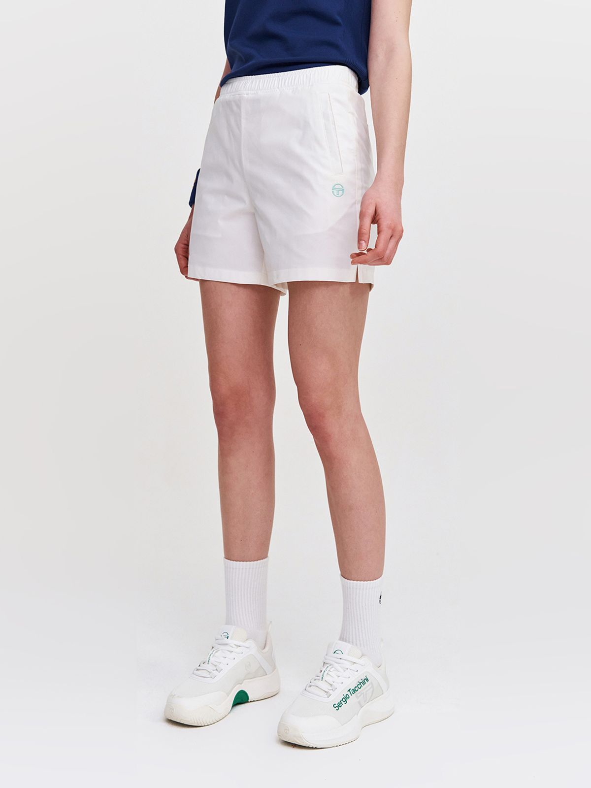 세르지오 타키니(SERGIO TACCHINI) W 에센셜 우븐 숏팬츠 (White)