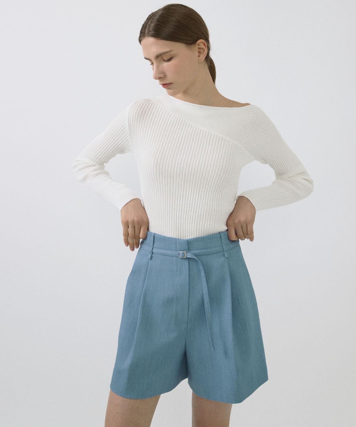 오떼뜨(OCTETTE) ONE TUCK BERMUDA PANTS_2COLOR