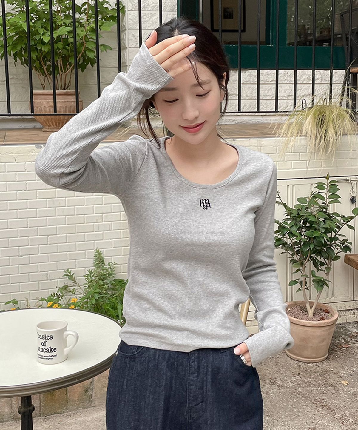 무아무아(MUAHMUAH) 스티치 유넥 긴팔 티셔츠 [7color]