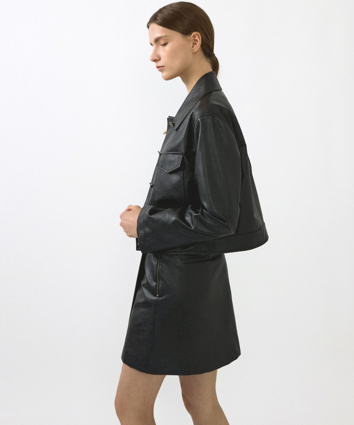 오떼뜨(OCTETTE) LEATHER WORK JK_BLACK