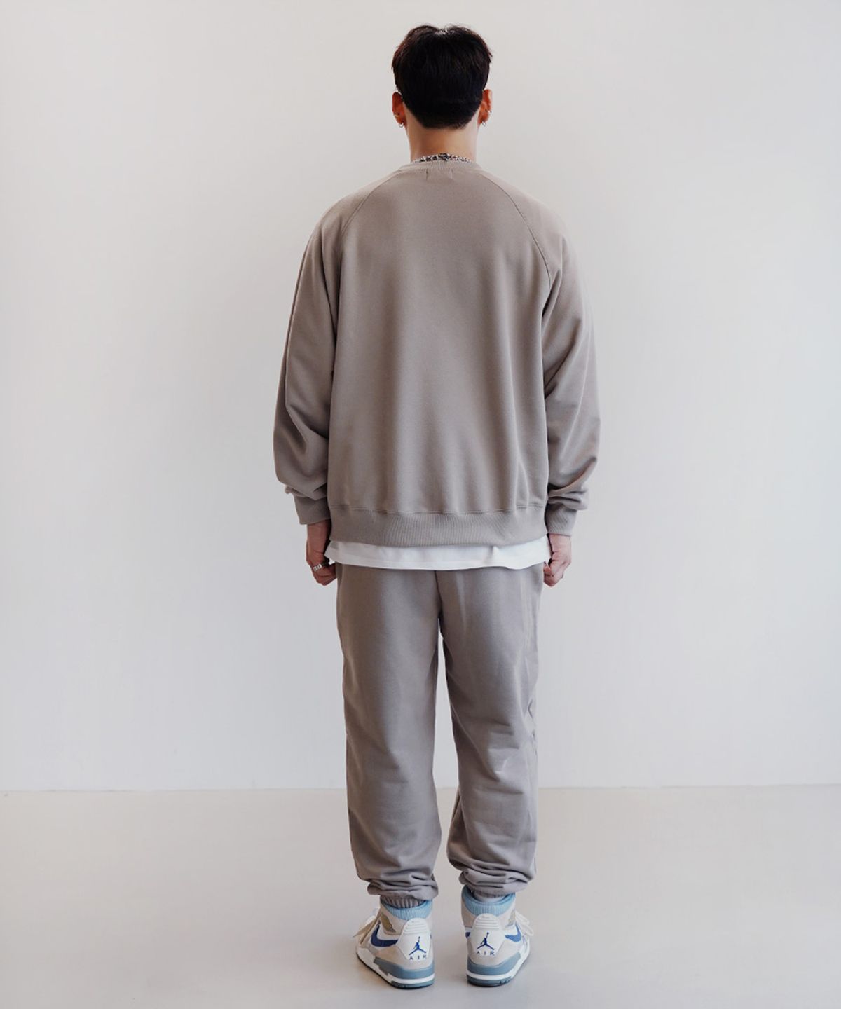 더마일(THEMILE) [SET]COMMUNITY 54 SWEAT SHIRTS PANTS - BROWN