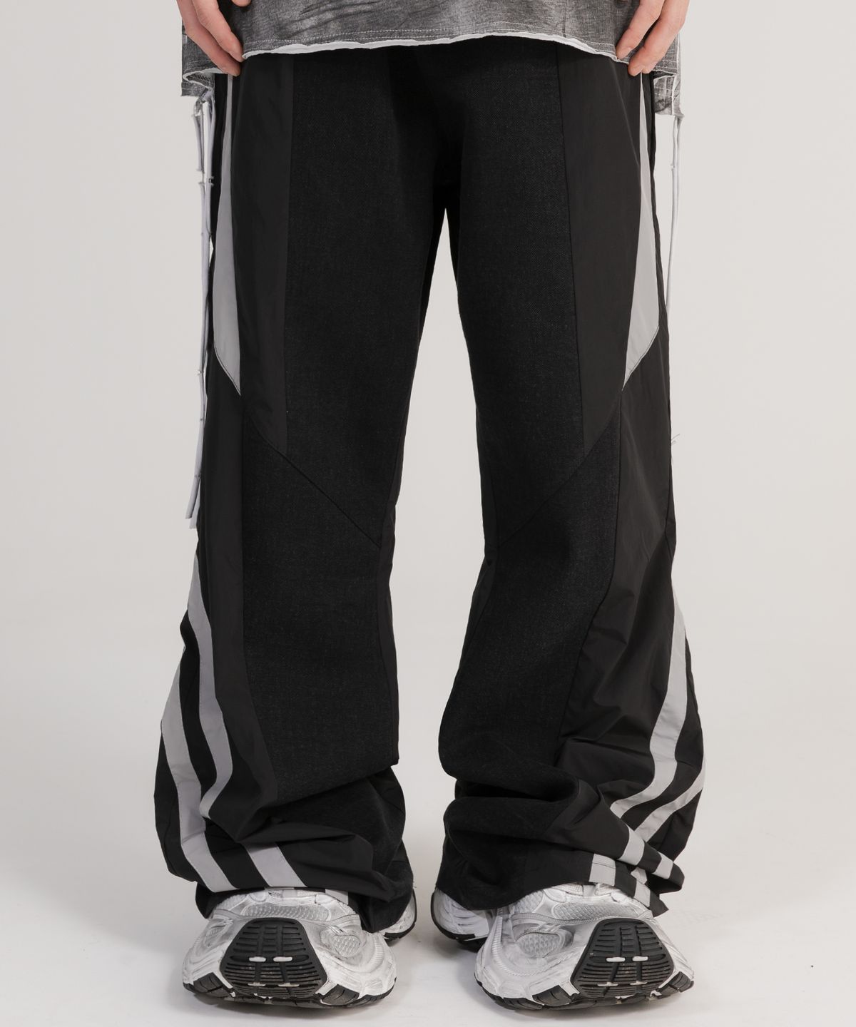 플레이버리즘(FLAVORISM) HYBRID DENIM TRACK PANTS (TP0054)