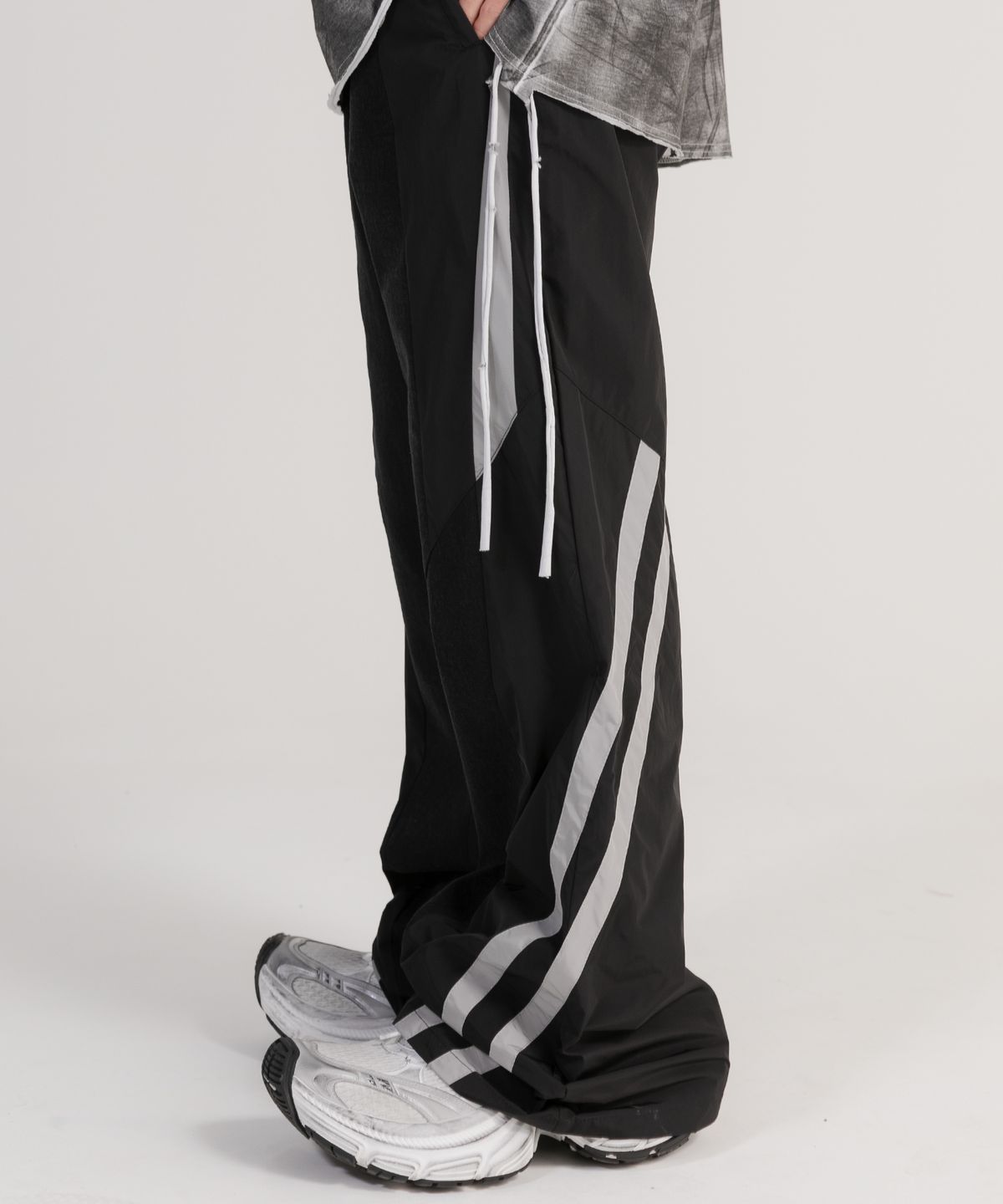 플레이버리즘(FLAVORISM) HYBRID DENIM TRACK PANTS (TP0054)