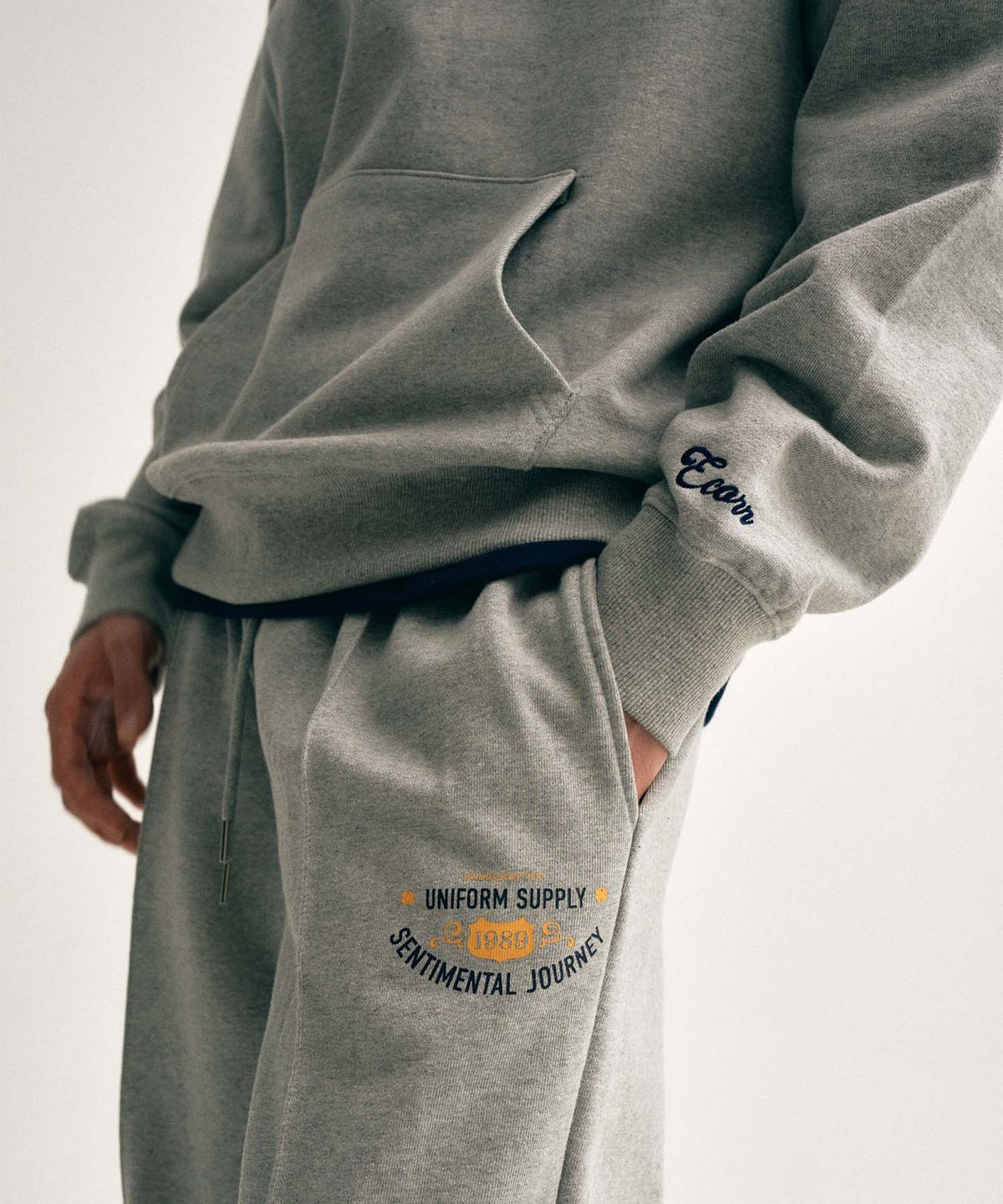 이코르(ECORR) ECR 베이직 스웨트팬츠_그레이