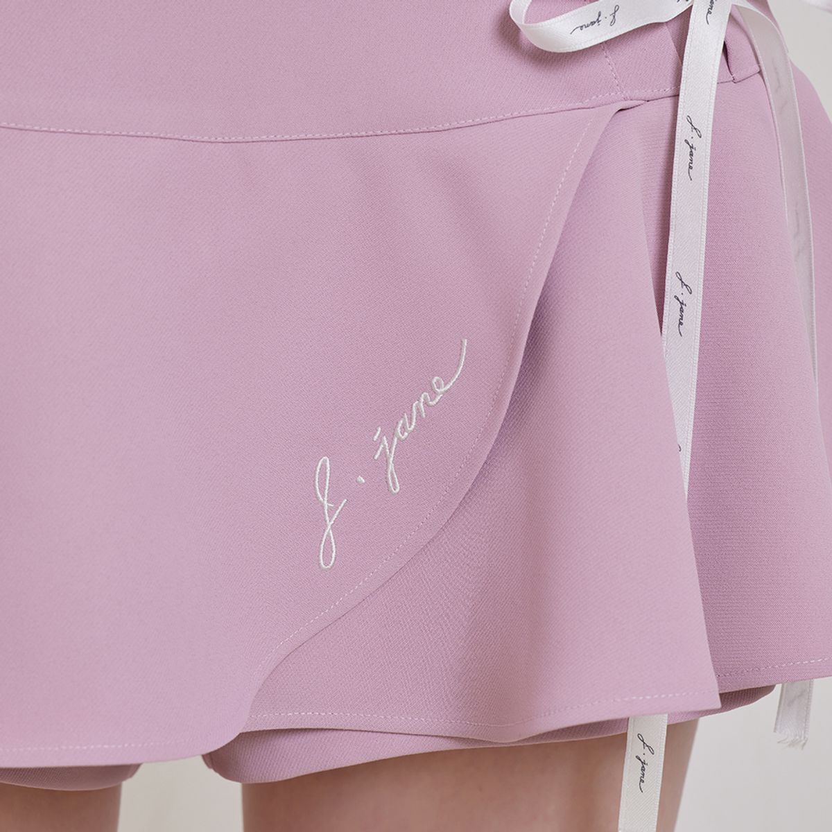 제이제인(J.JANE) 레이스업 플라워 큐롯 팬츠 (Pink)