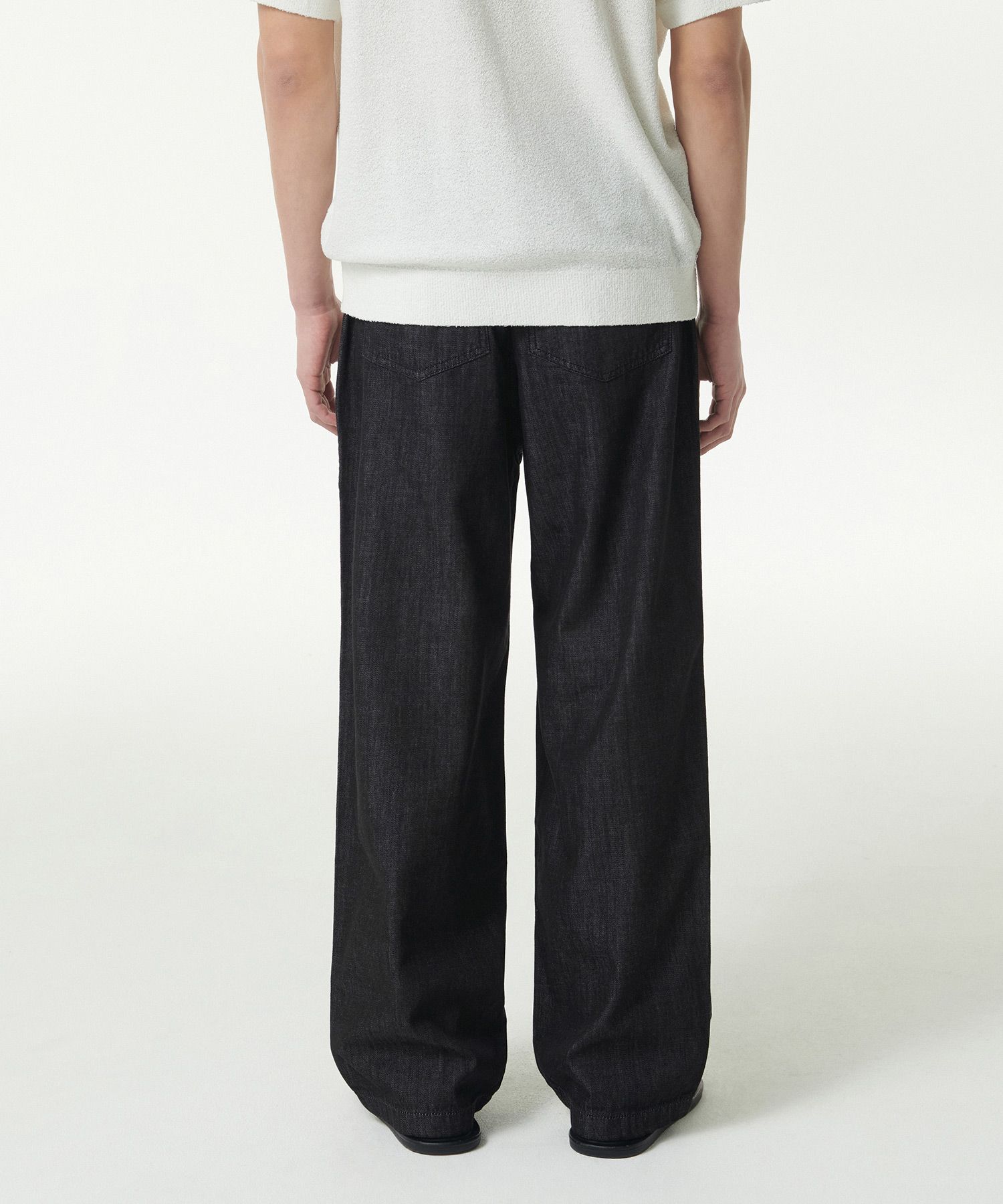 ★MUSINSA STANDARD★ One Tuck Wide Denim Slacks Low Black MM MUSINSA | MUSINSA STANDARD One Tuck Wide Denim Slacks [Black]
