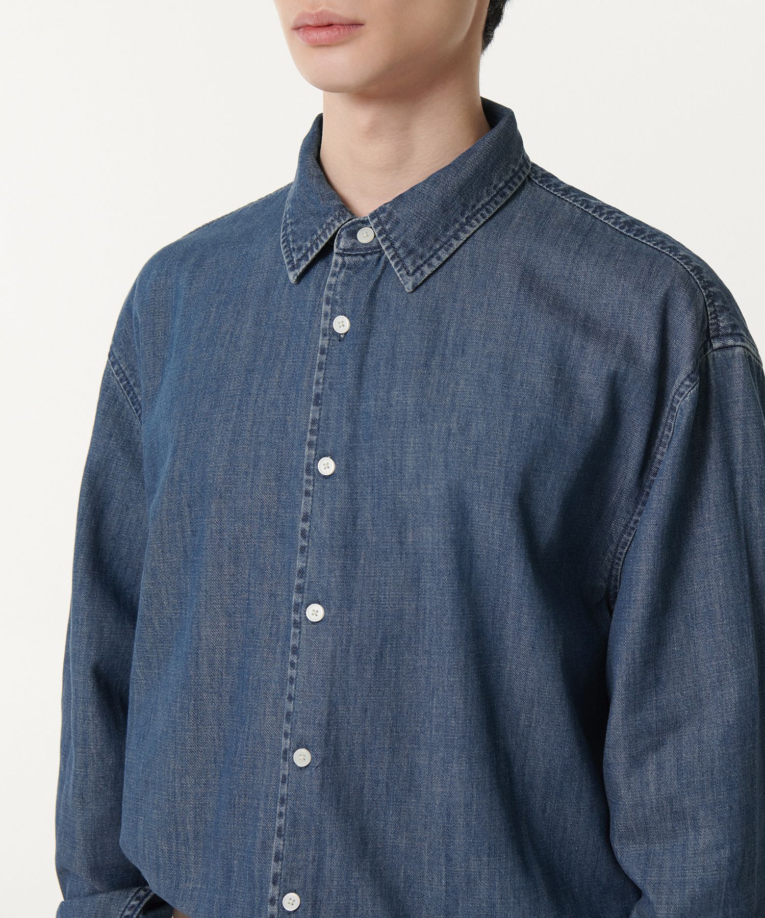 MUSINSA | MUSINSA STANDARD Relaxed Denim Shirt [Medium Indigo]