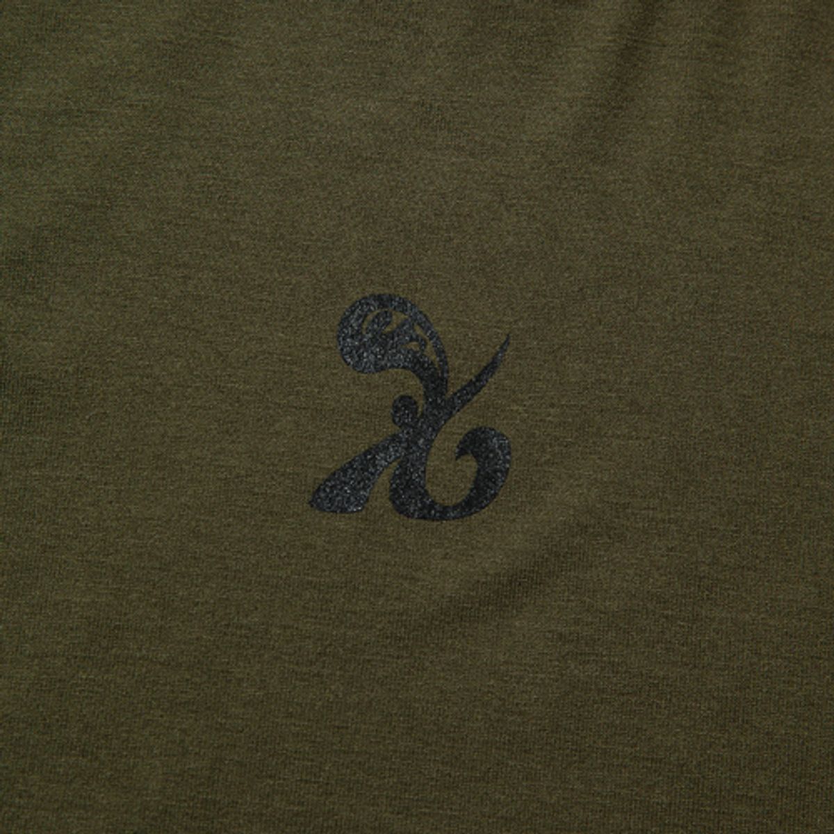 크루치(KRUCHI) SYMBOL Crop long-sleeved T-Shirt (OLIVE) WOMENS