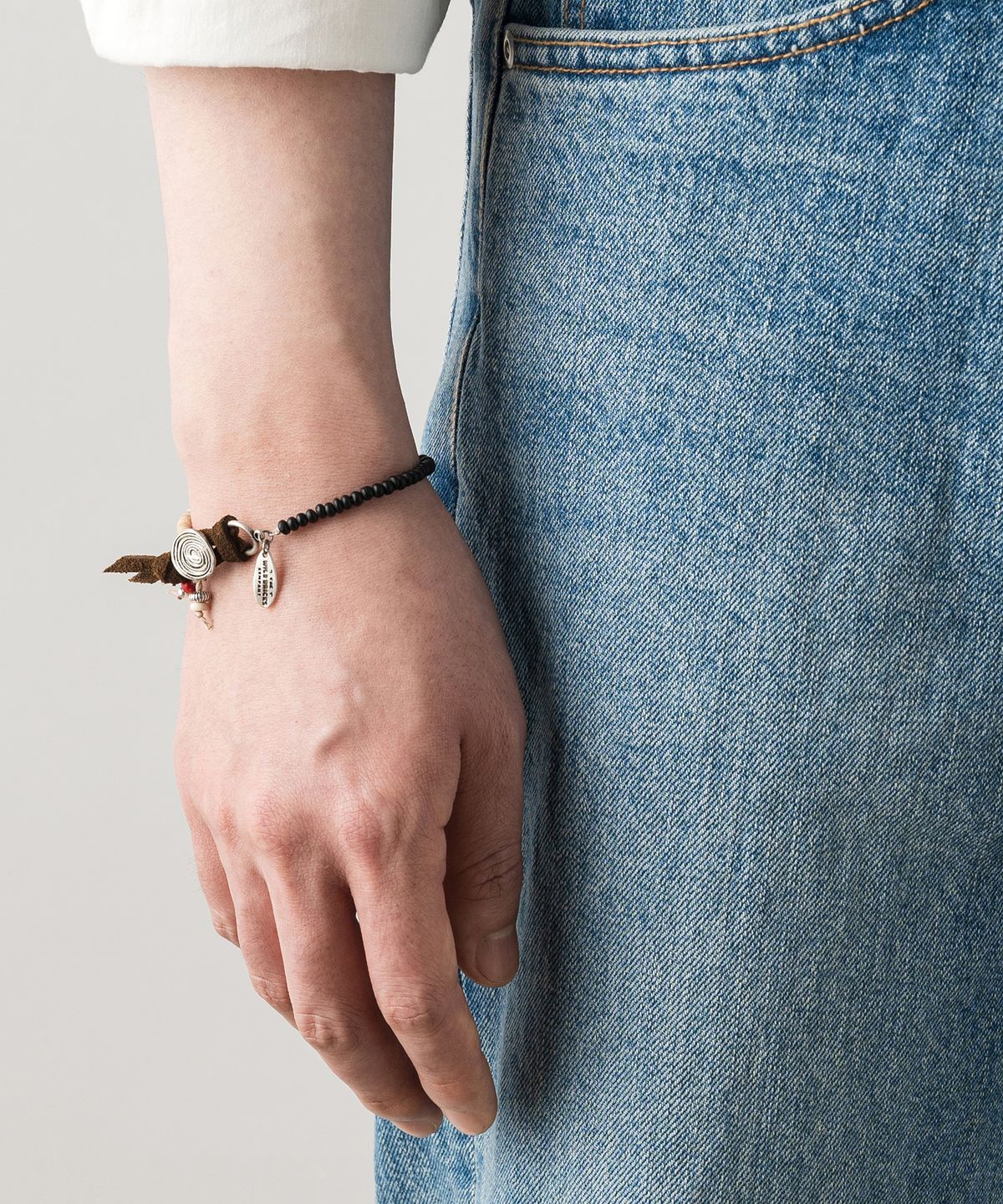 와일드 브릭스(WILD BRICKS) MB ETHNIC BRACELET (black&beige)