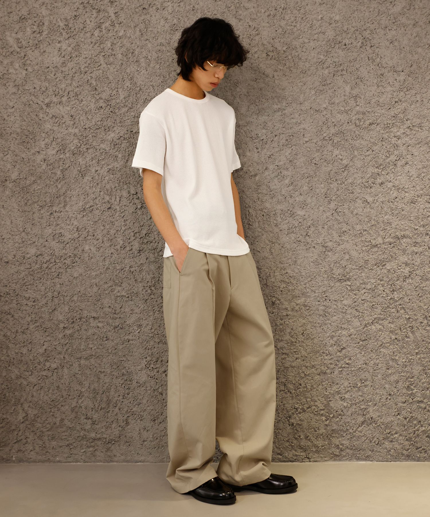 【2plan】Take one tuck wide chino pants MUSINSA | SIGNATURE One-tuck Wide-fit chino pants [beige]