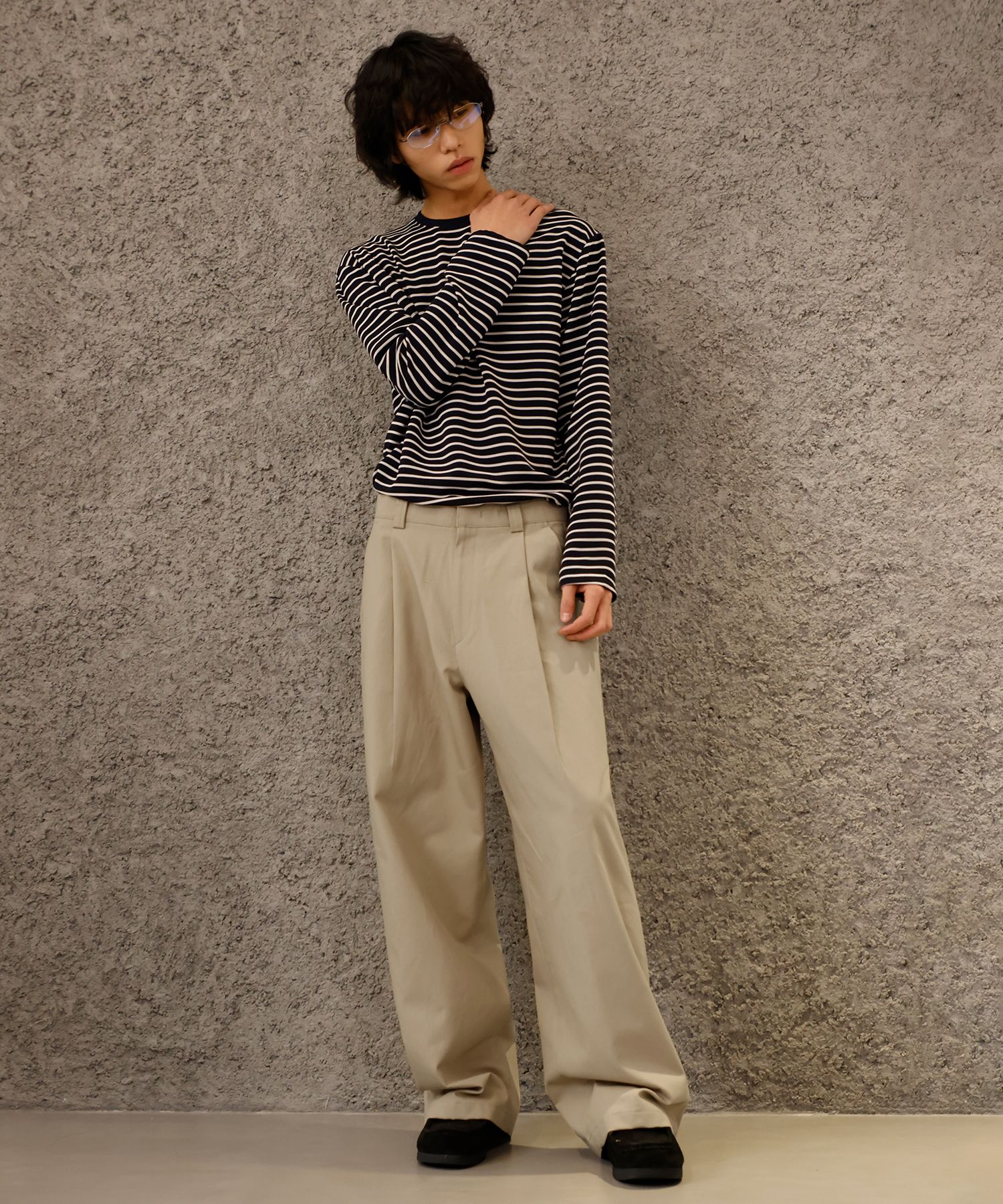 MUSINSA | SIGNATURE One-tuck Wide-fit chino pants [beige]