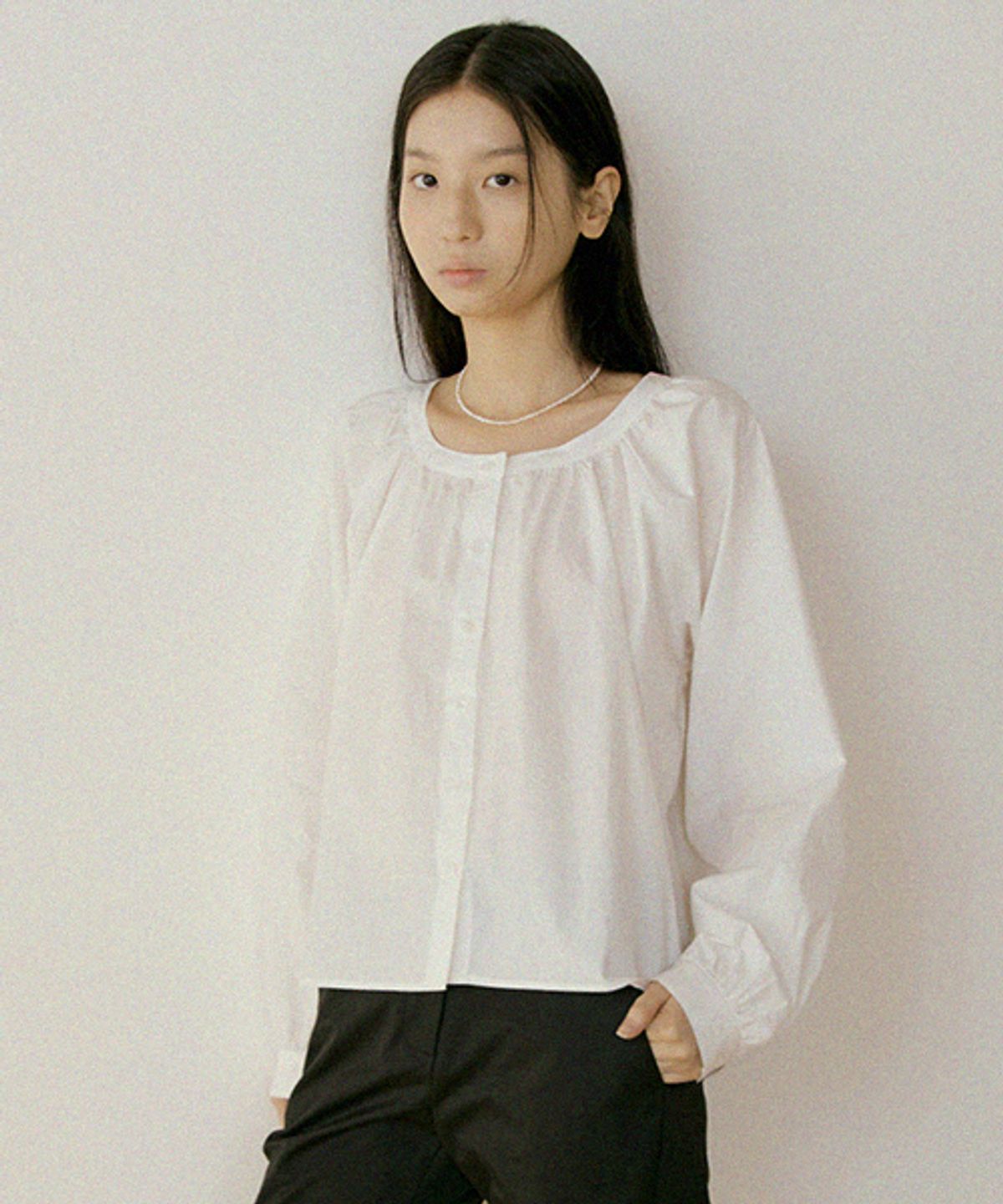 링서울(LINGSEOUL) shirring volume blouse-ivory