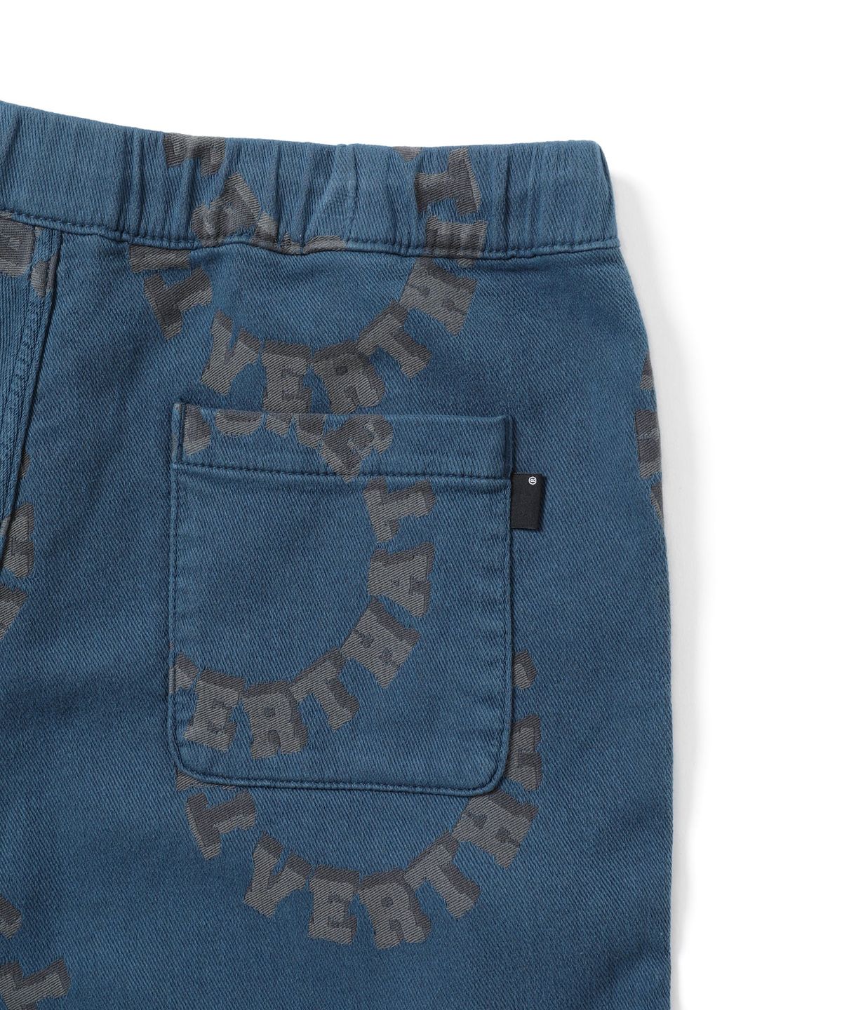 디스이즈네버댓(THISISNEVERTHAT) 2Tone Logo Jacquard Short Blue
