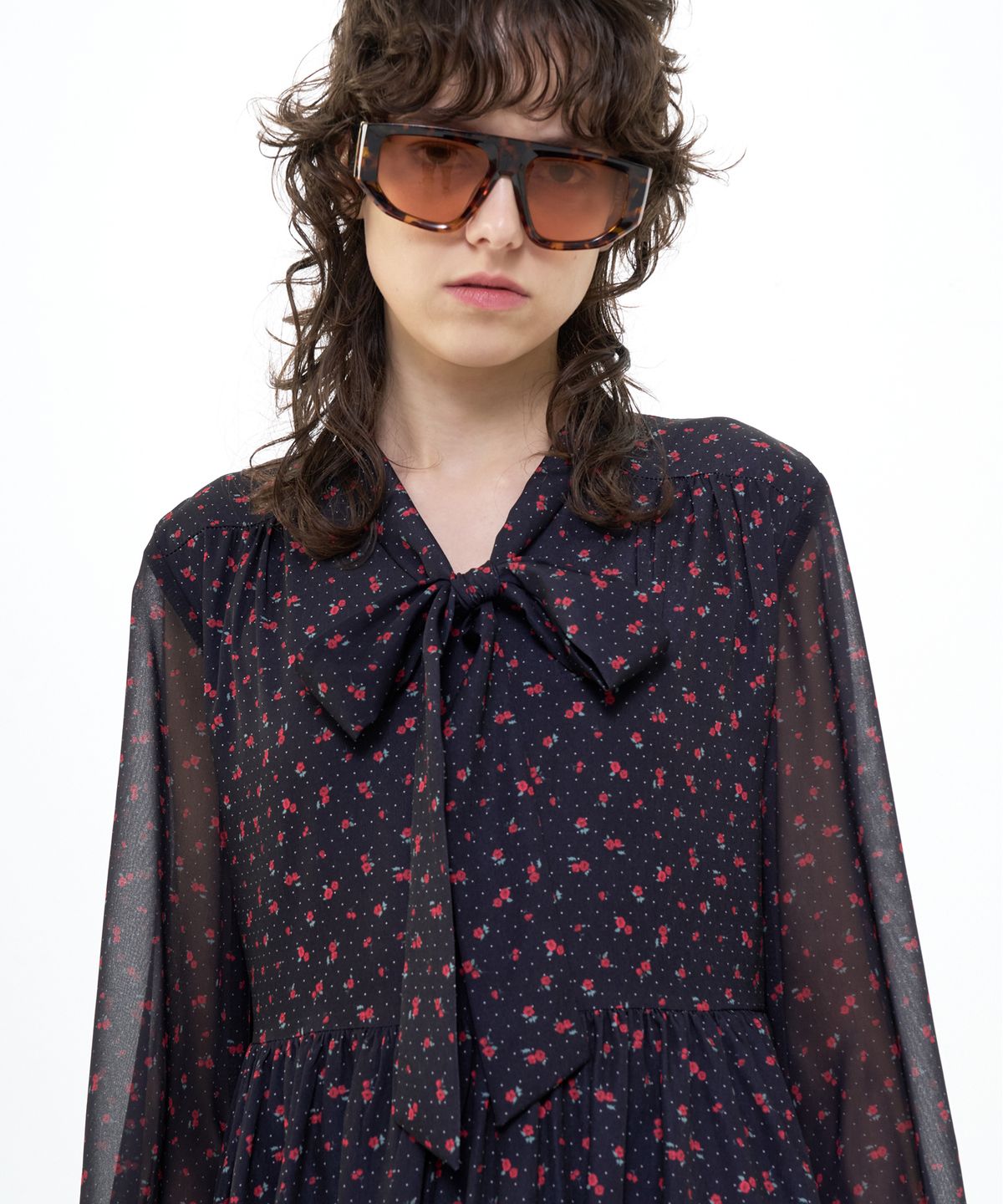 비콰이엇(B QUIET) MAXI TIE NECK DRESS_BLACK RED