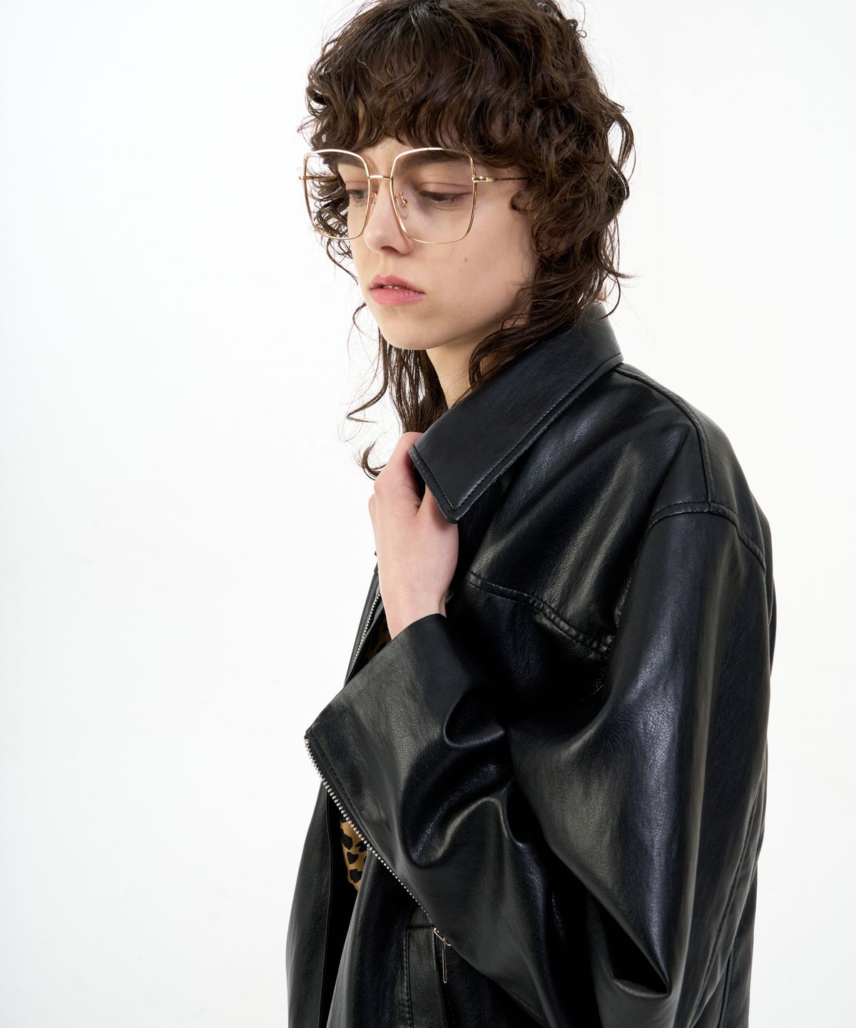 비콰이엇(B QUIET) OVERSIZED FAUX LEATHER JACKET_BLACK